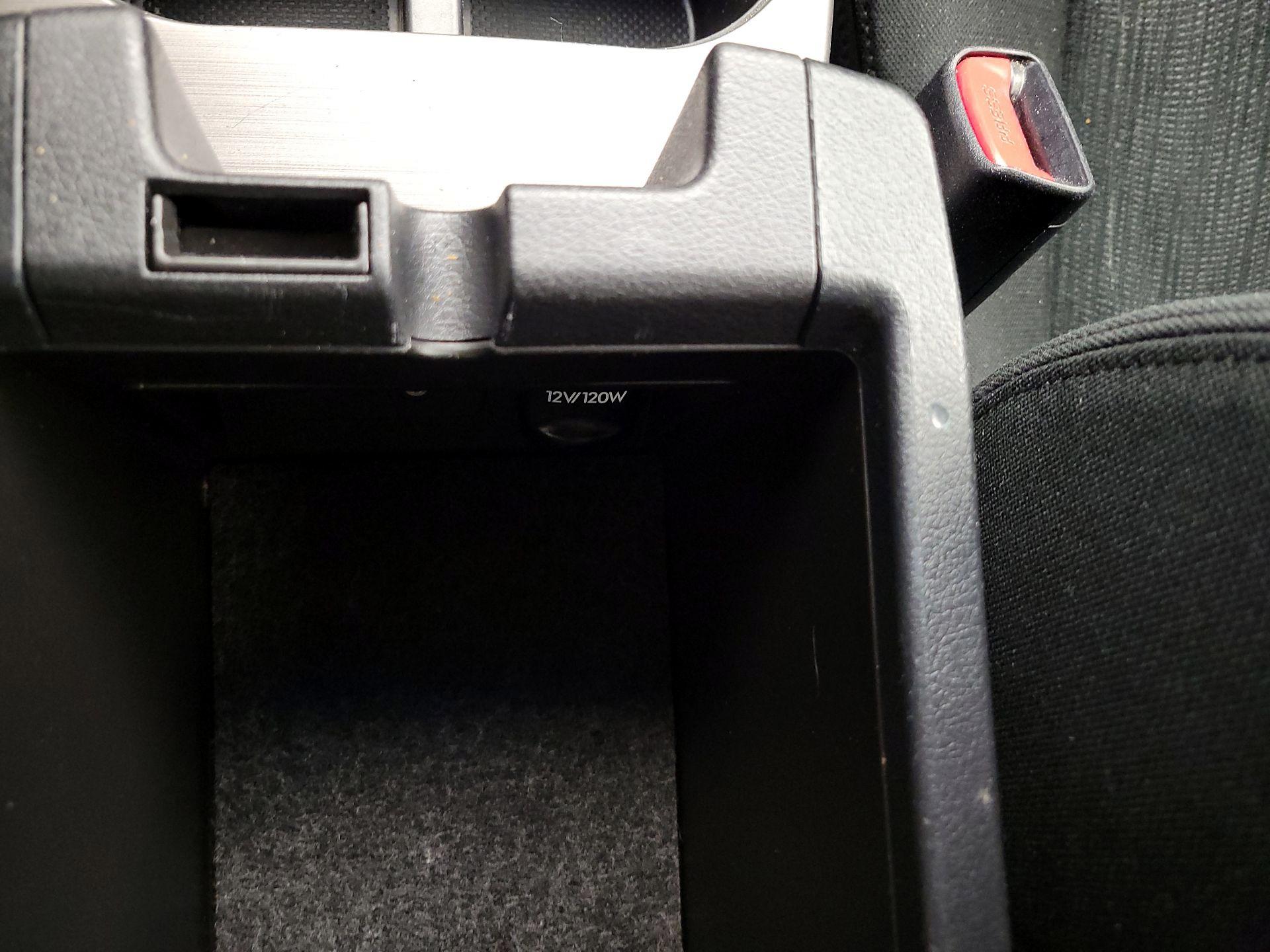 Thumbnail: 2014 Subaru Legacy - 17
