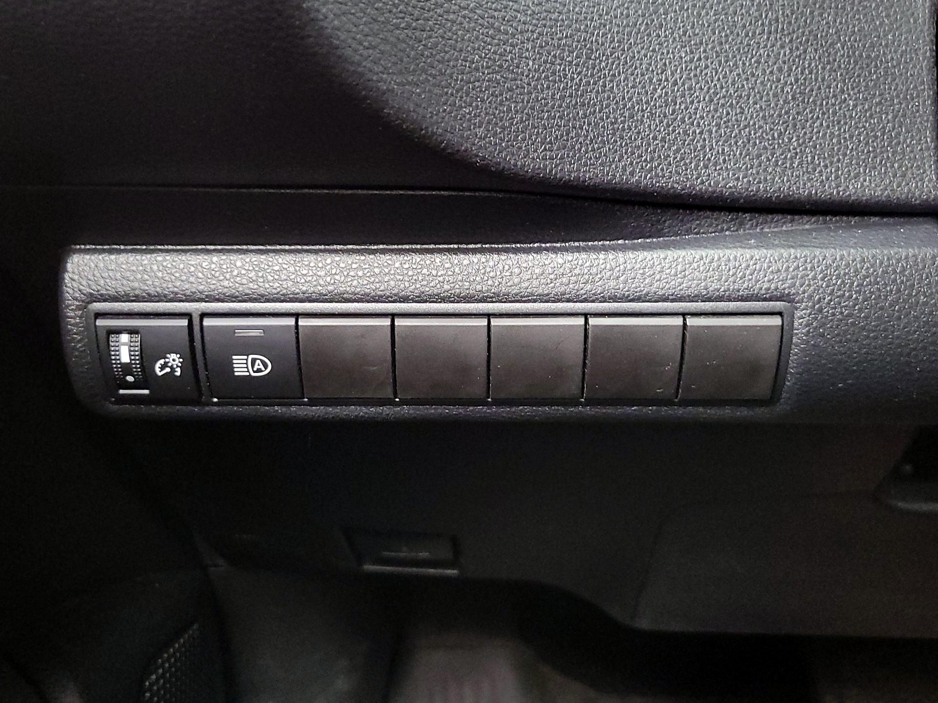 Thumbnail: 2024 Toyota Corolla - 13