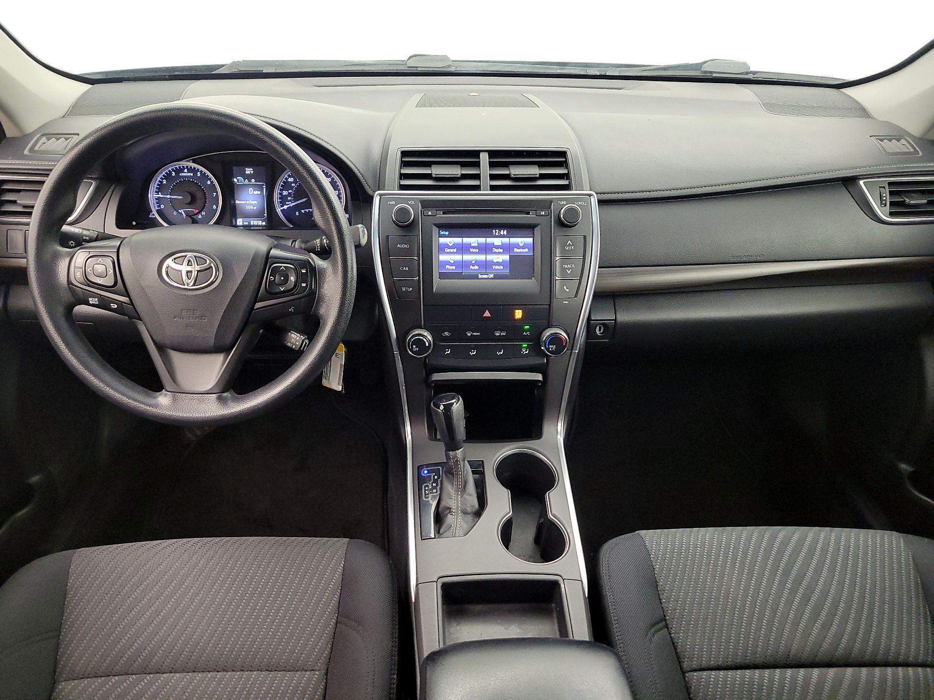 Thumbnail: 2016 Toyota Camry - 9