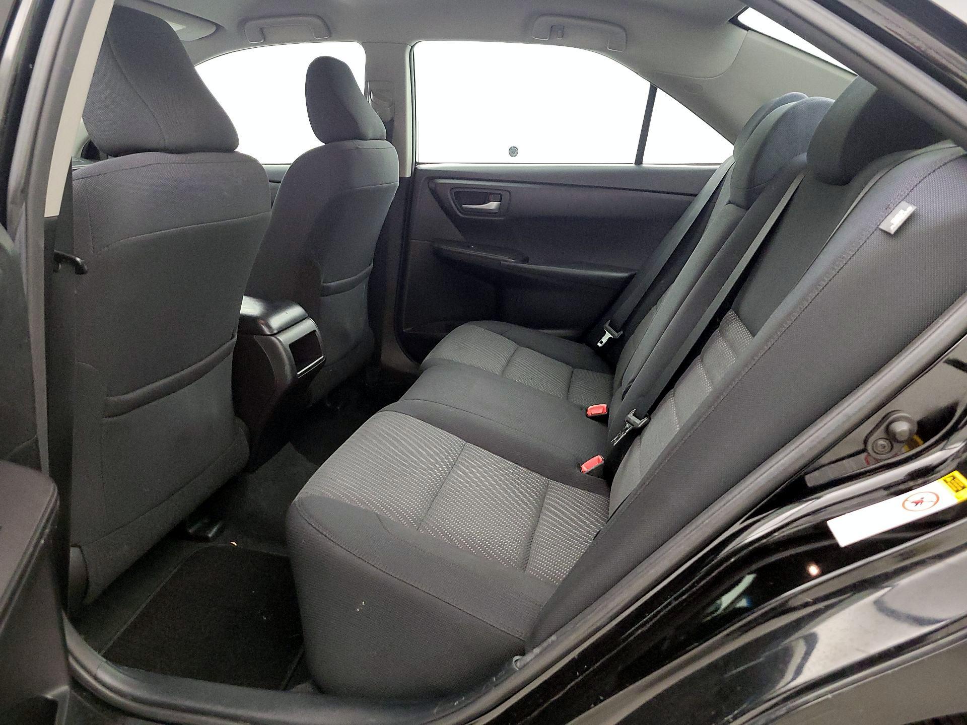 Thumbnail: 2016 Toyota Camry - 19
