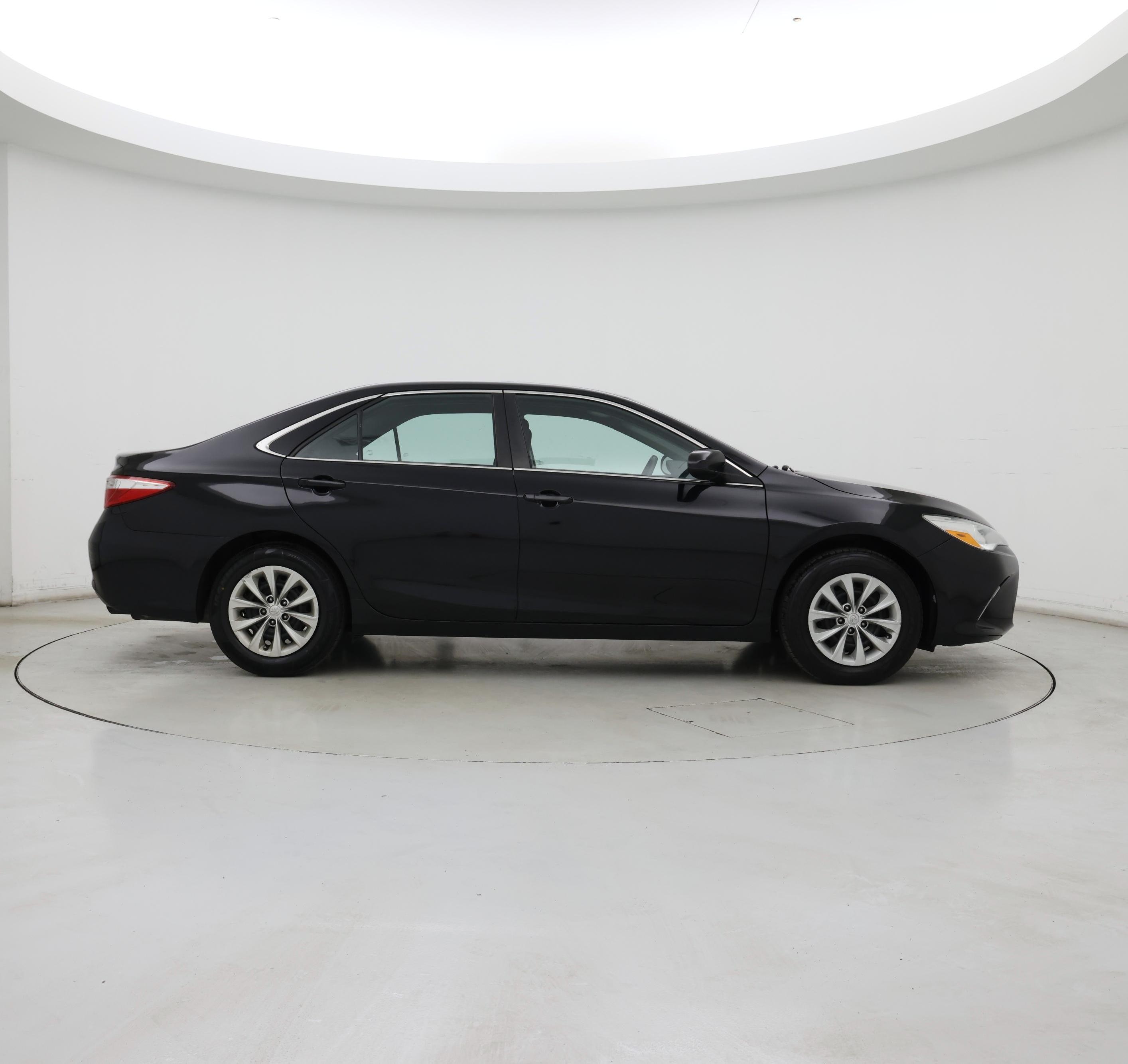 Thumbnail: 2016 Toyota Camry - 7