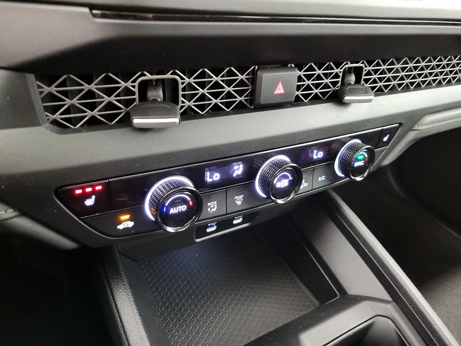 2024 Honda Accord EX - Photo 16