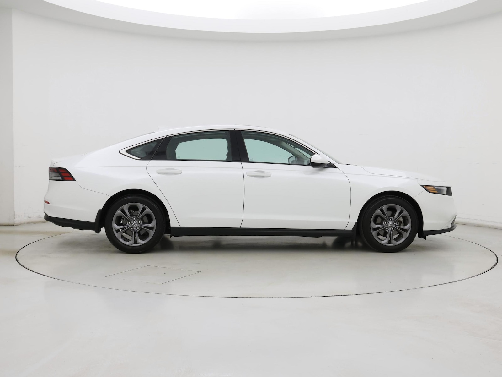2024 Honda Accord EX - Photo 8