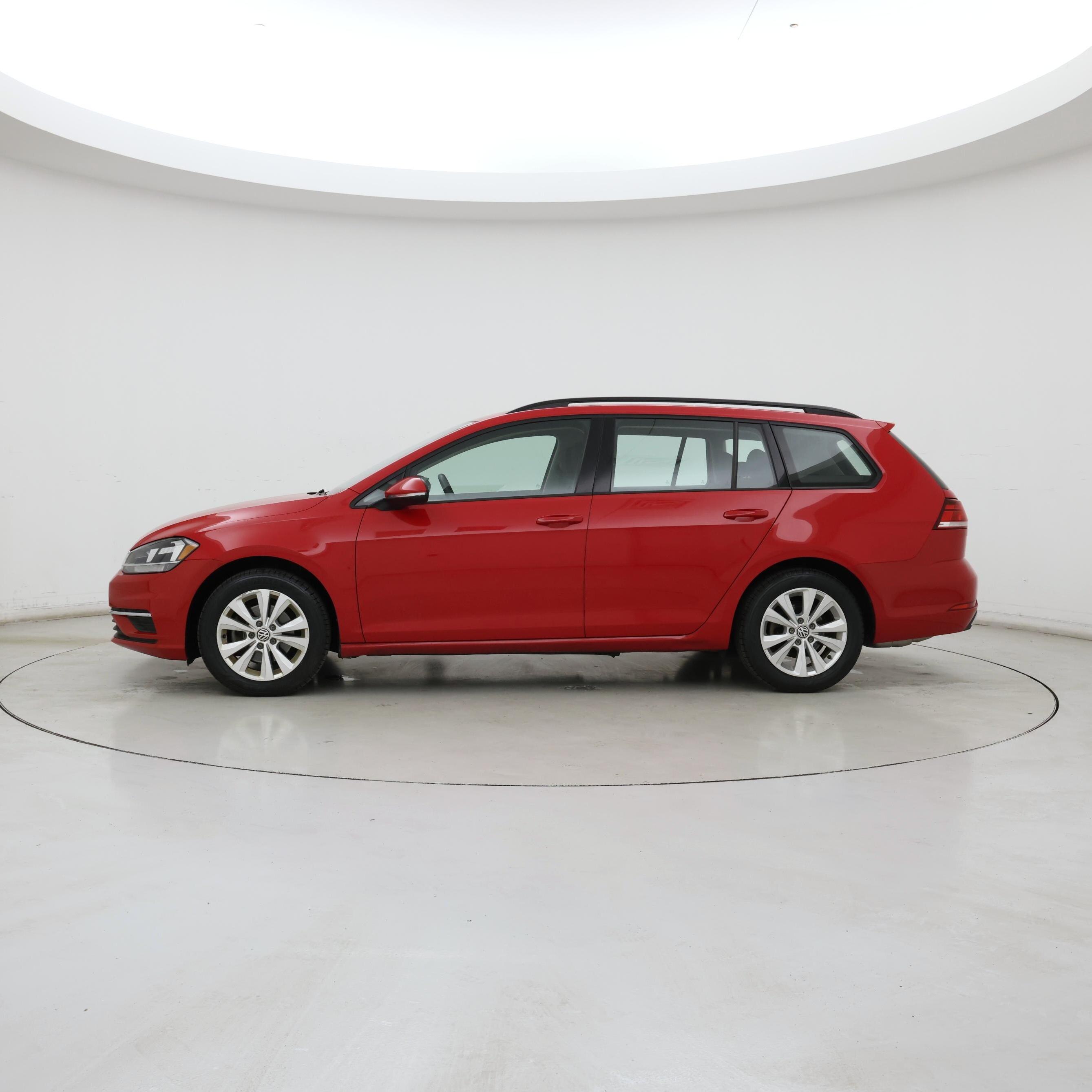 Thumbnail: 2018 Volkswagen Golf - 3