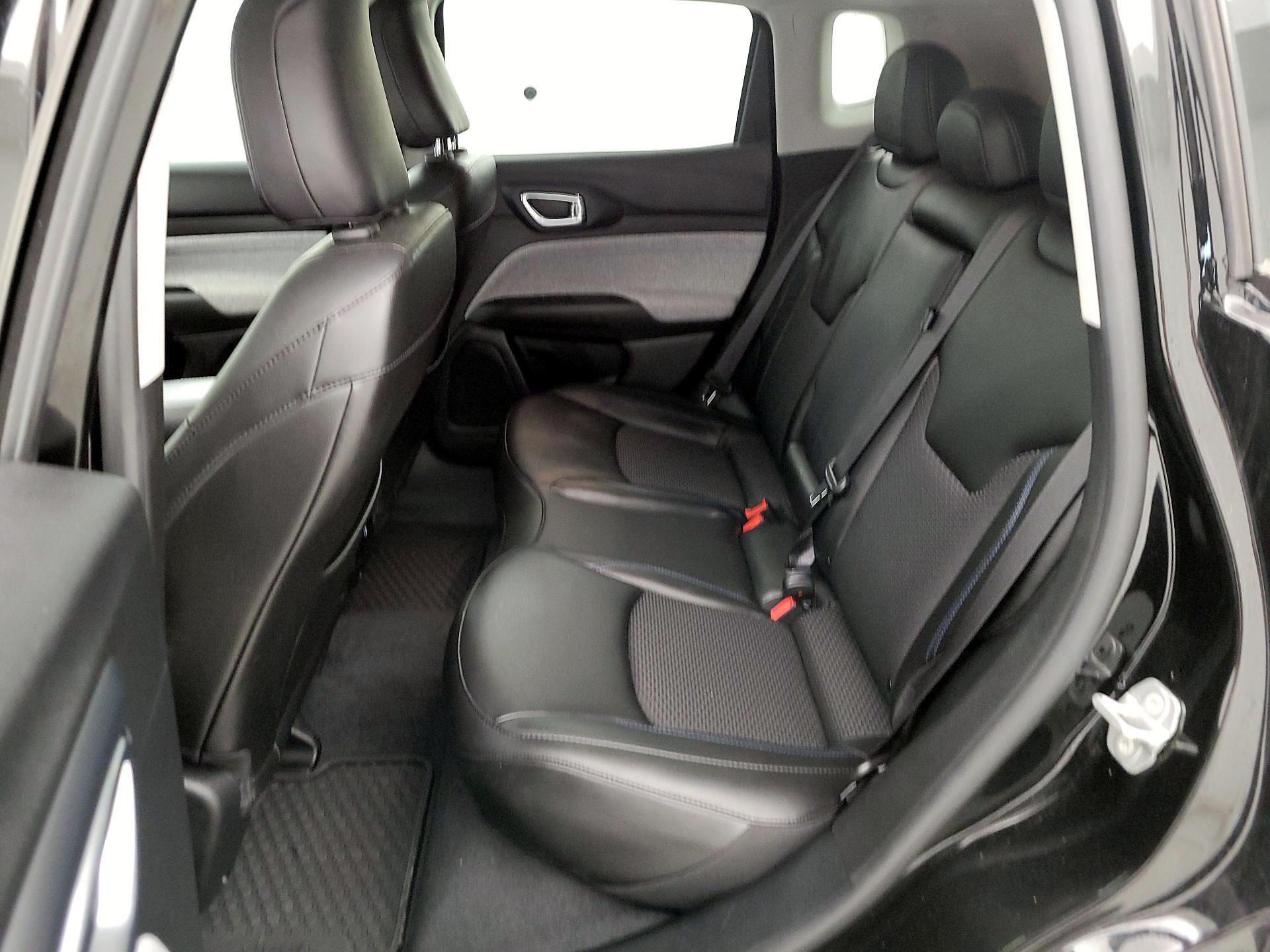 Thumbnail: 2022 Jeep Compass - 19