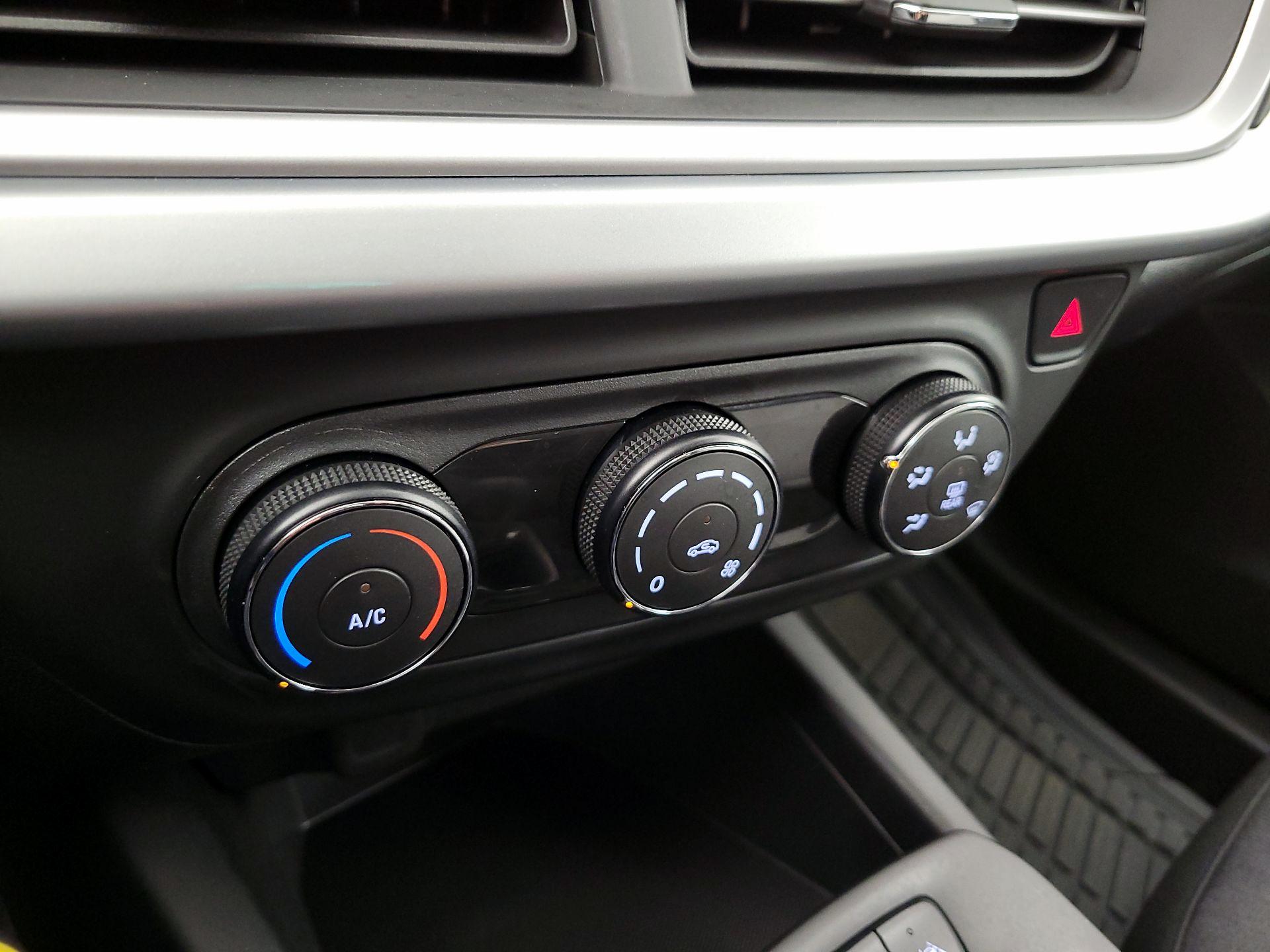 Thumbnail: 2025 Chevrolet Trax - 17