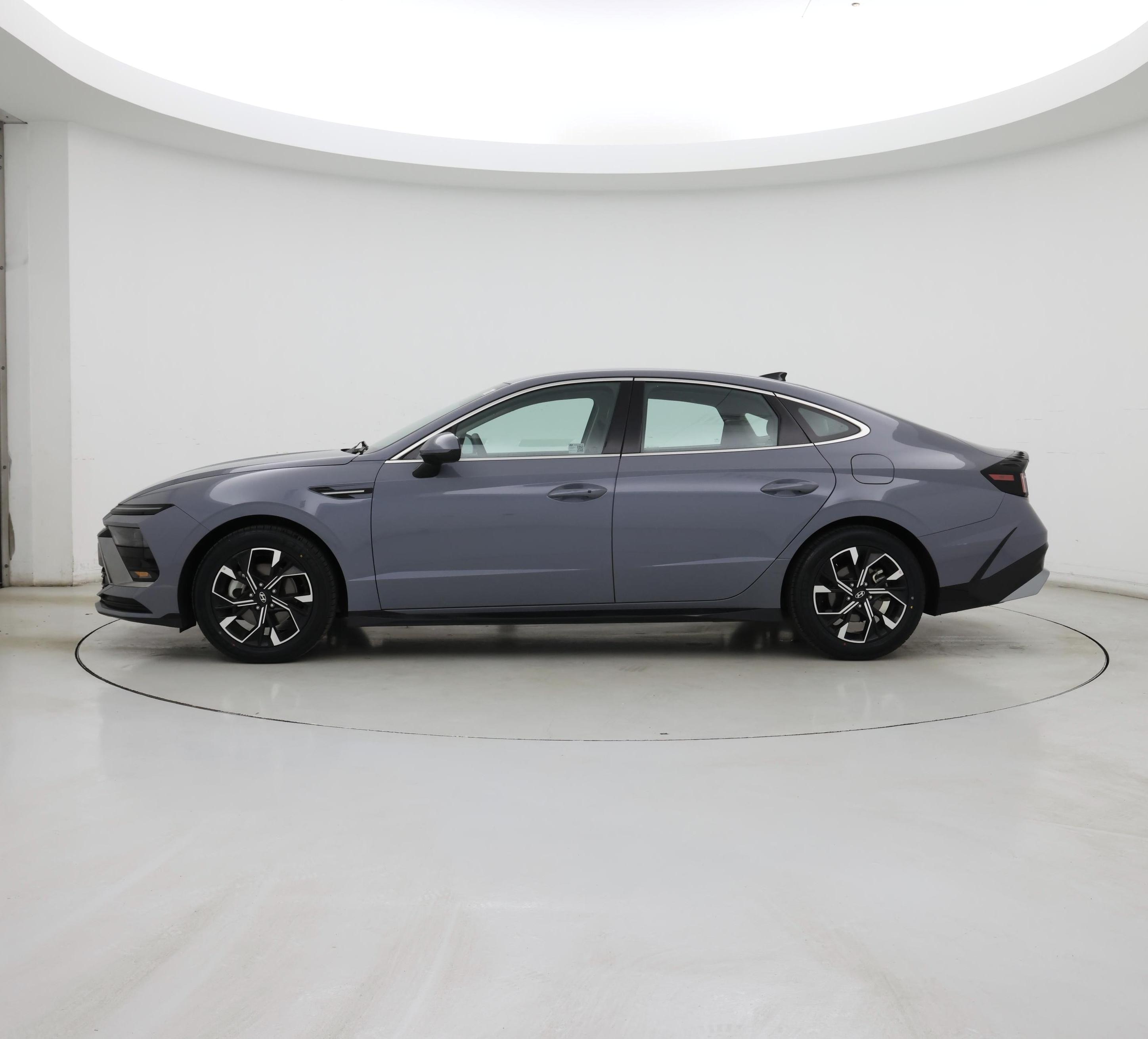 Thumbnail: 2025 Hyundai Sonata - 3