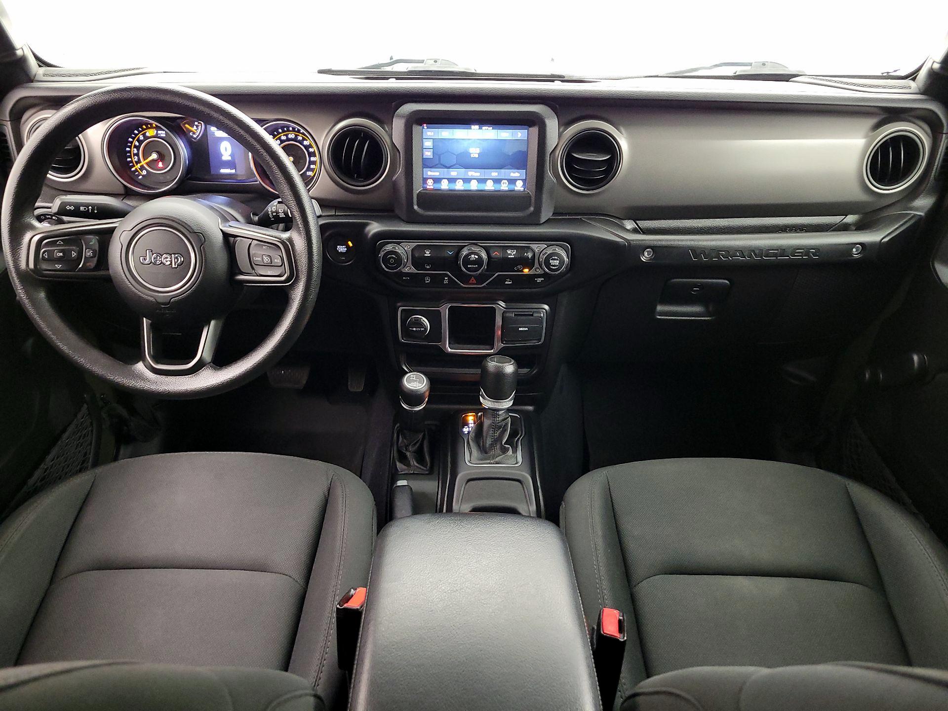 Thumbnail: 2022 Jeep Wrangler - 9
