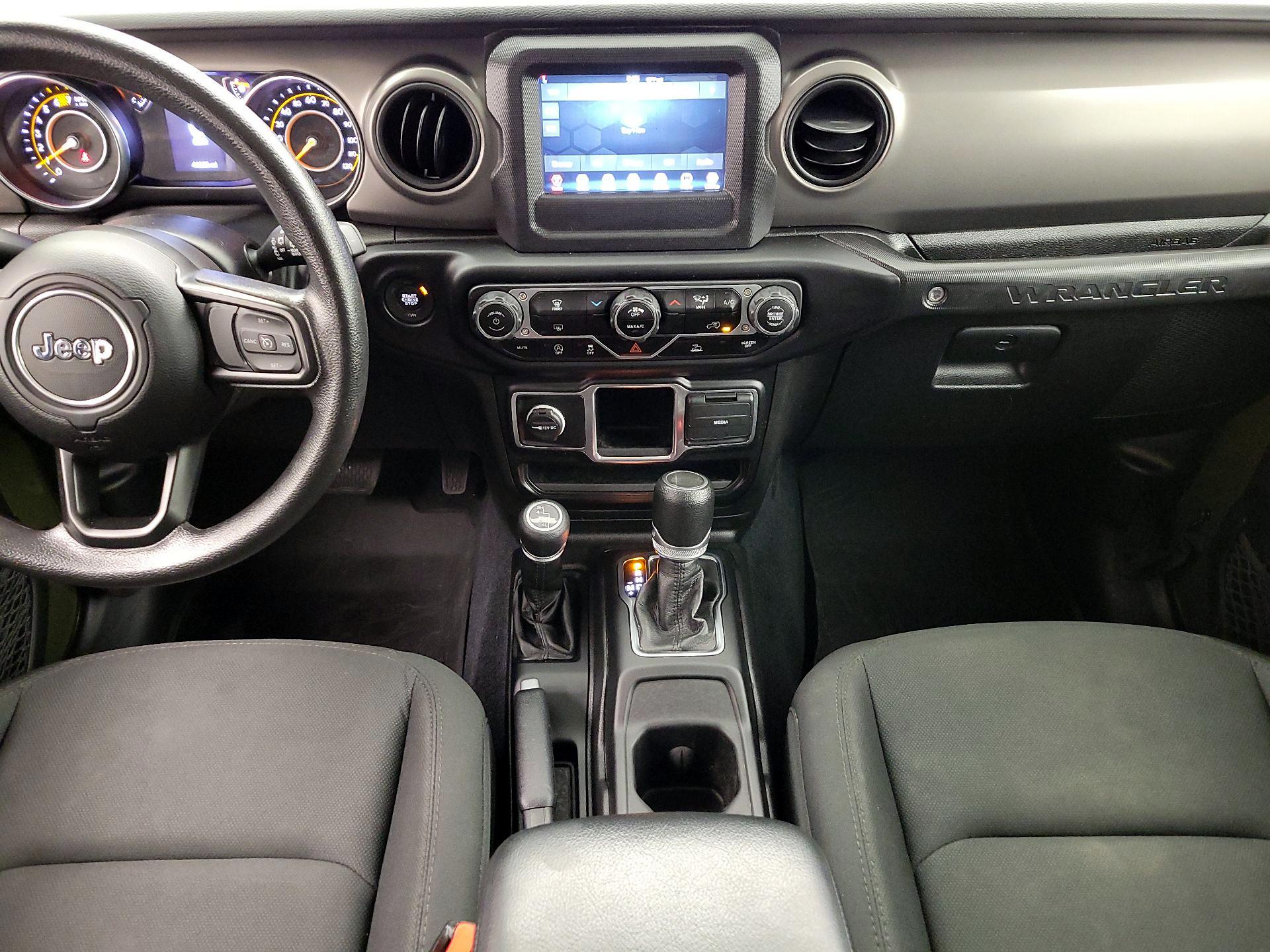 Thumbnail: 2022 Jeep Wrangler - 17