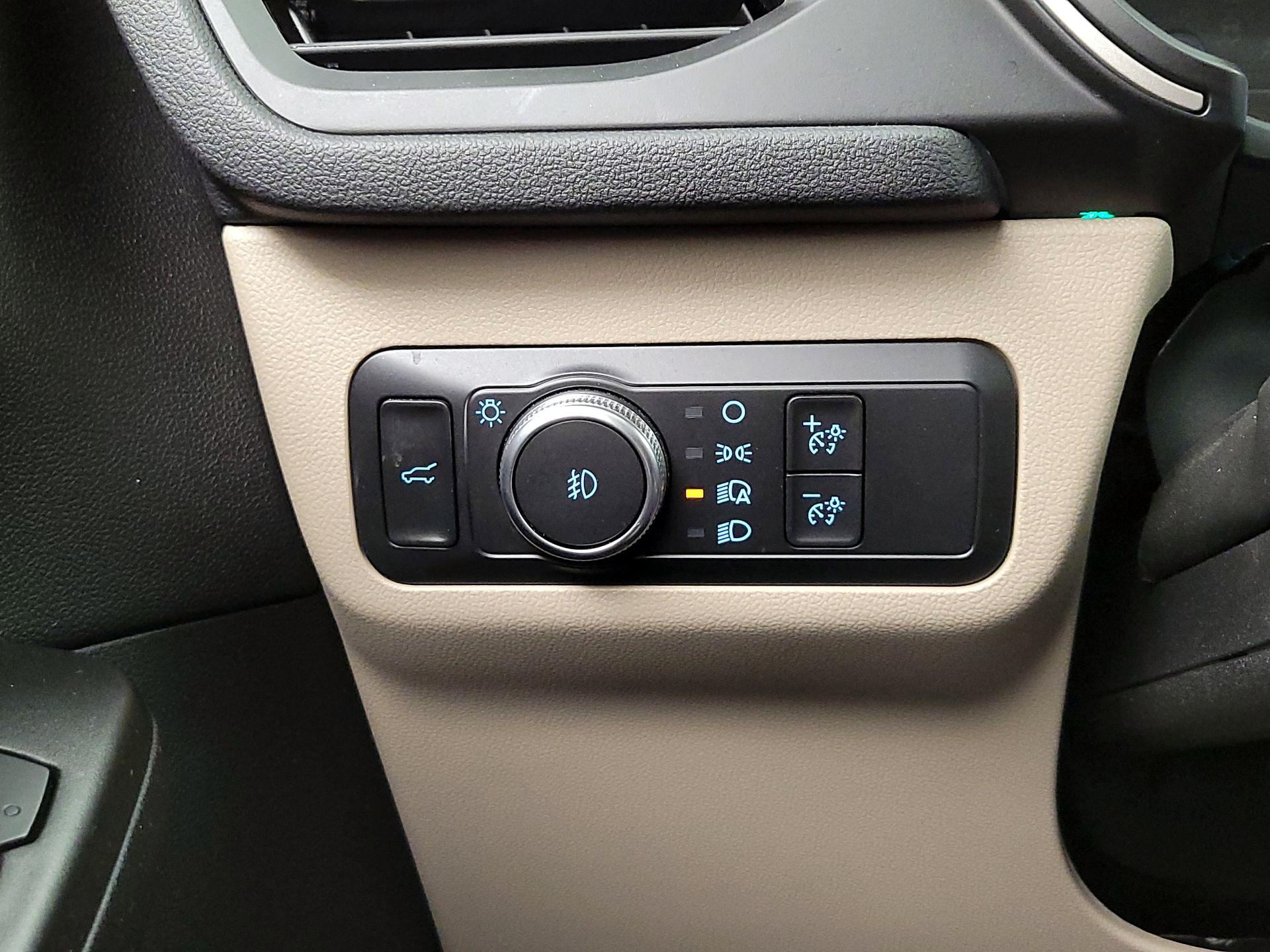 Thumbnail: 2021 Ford Escape - 13