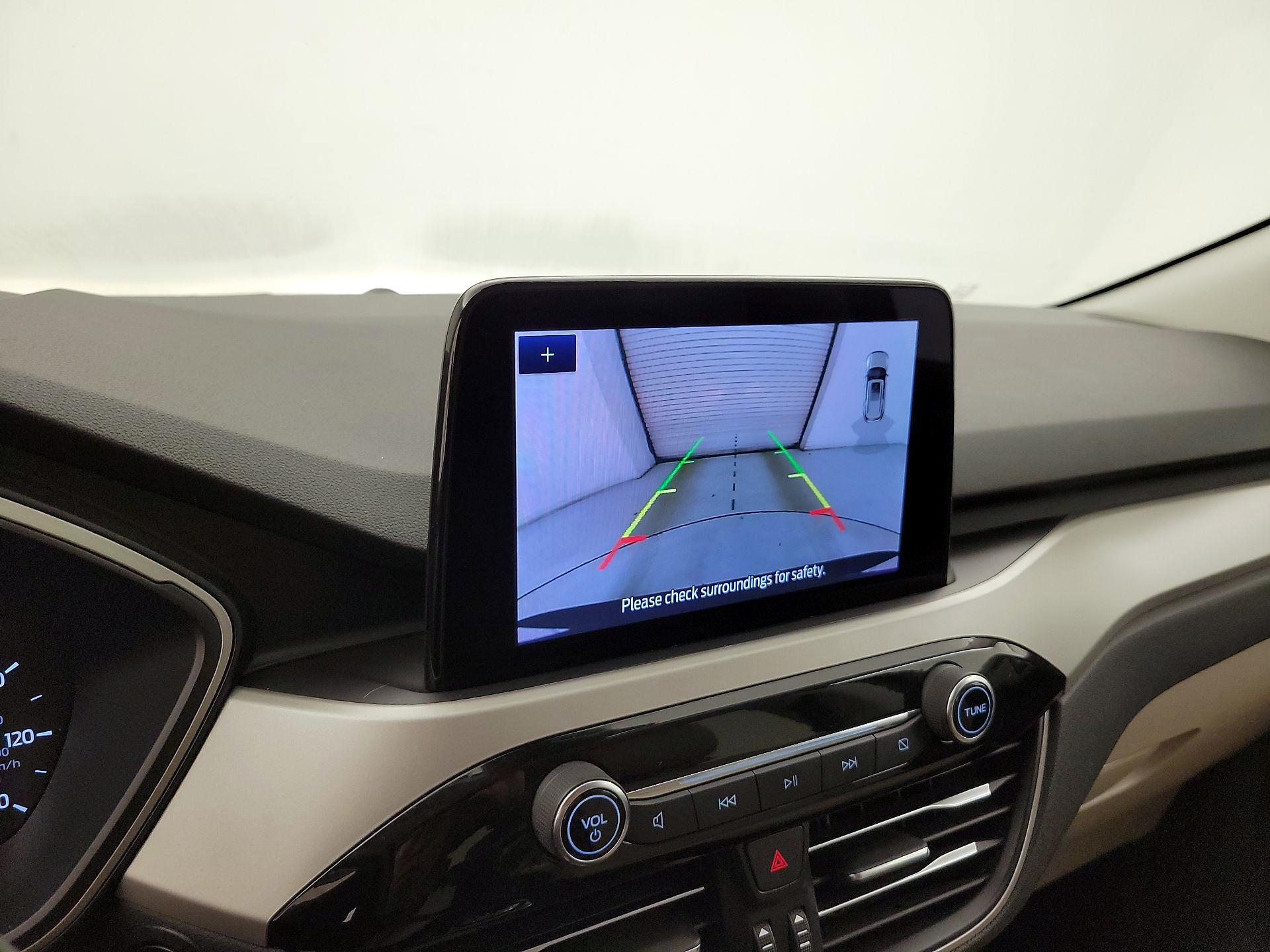 Thumbnail: 2021 Ford Escape - 15