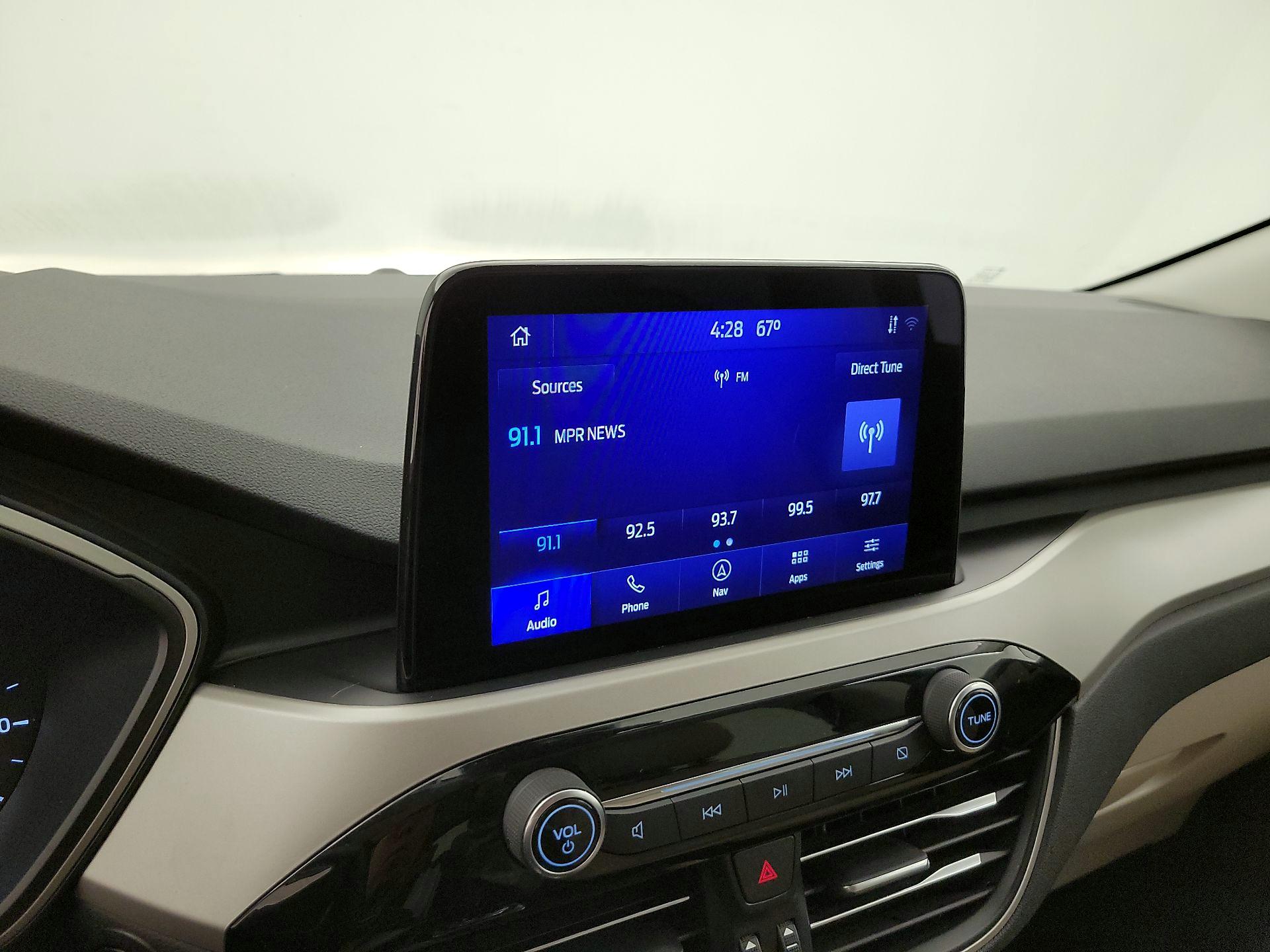 Thumbnail: 2021 Ford Escape - 16