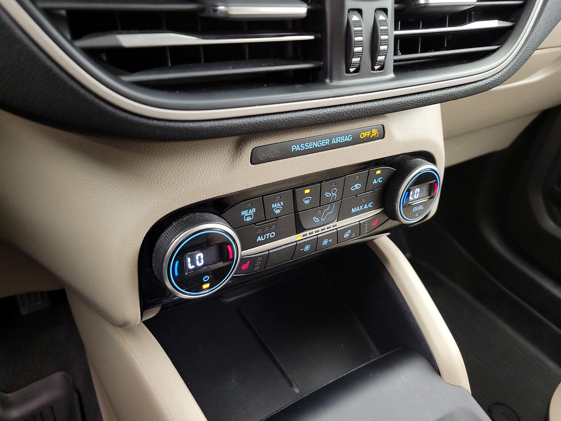 Thumbnail: 2021 Ford Escape - 17