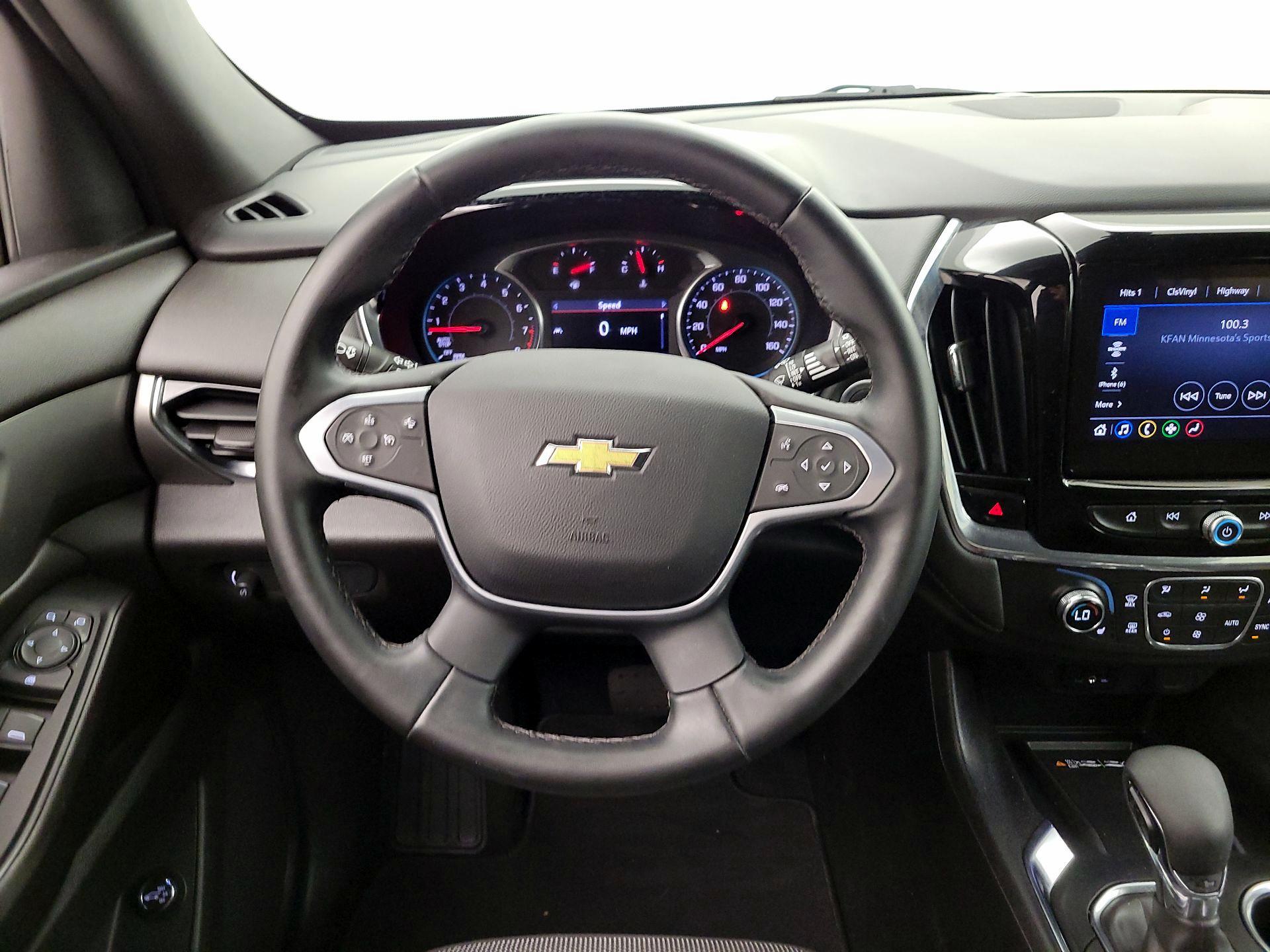 Thumbnail: 2023 Chevrolet Traverse - 10