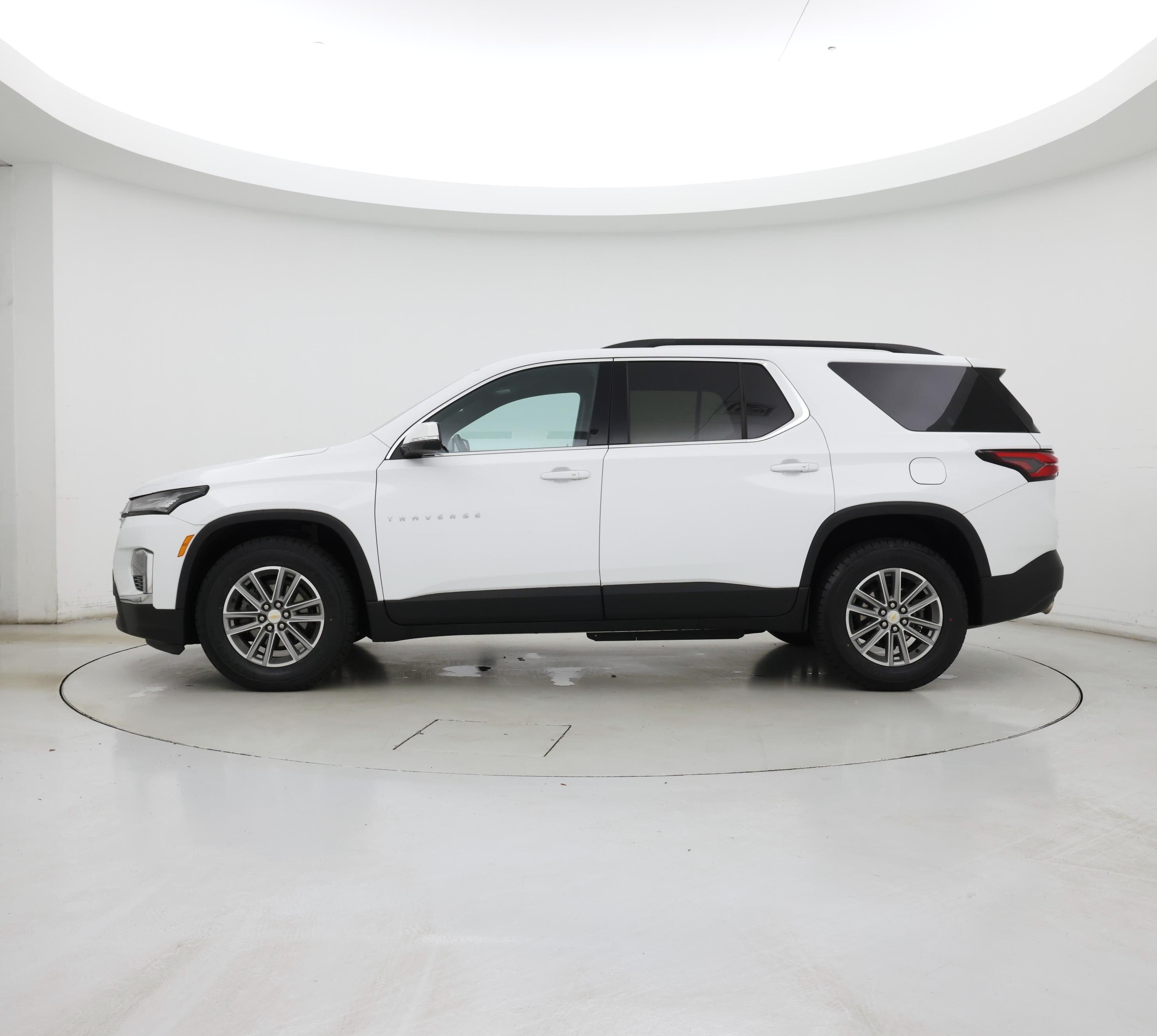 Thumbnail: 2023 Chevrolet Traverse - 3