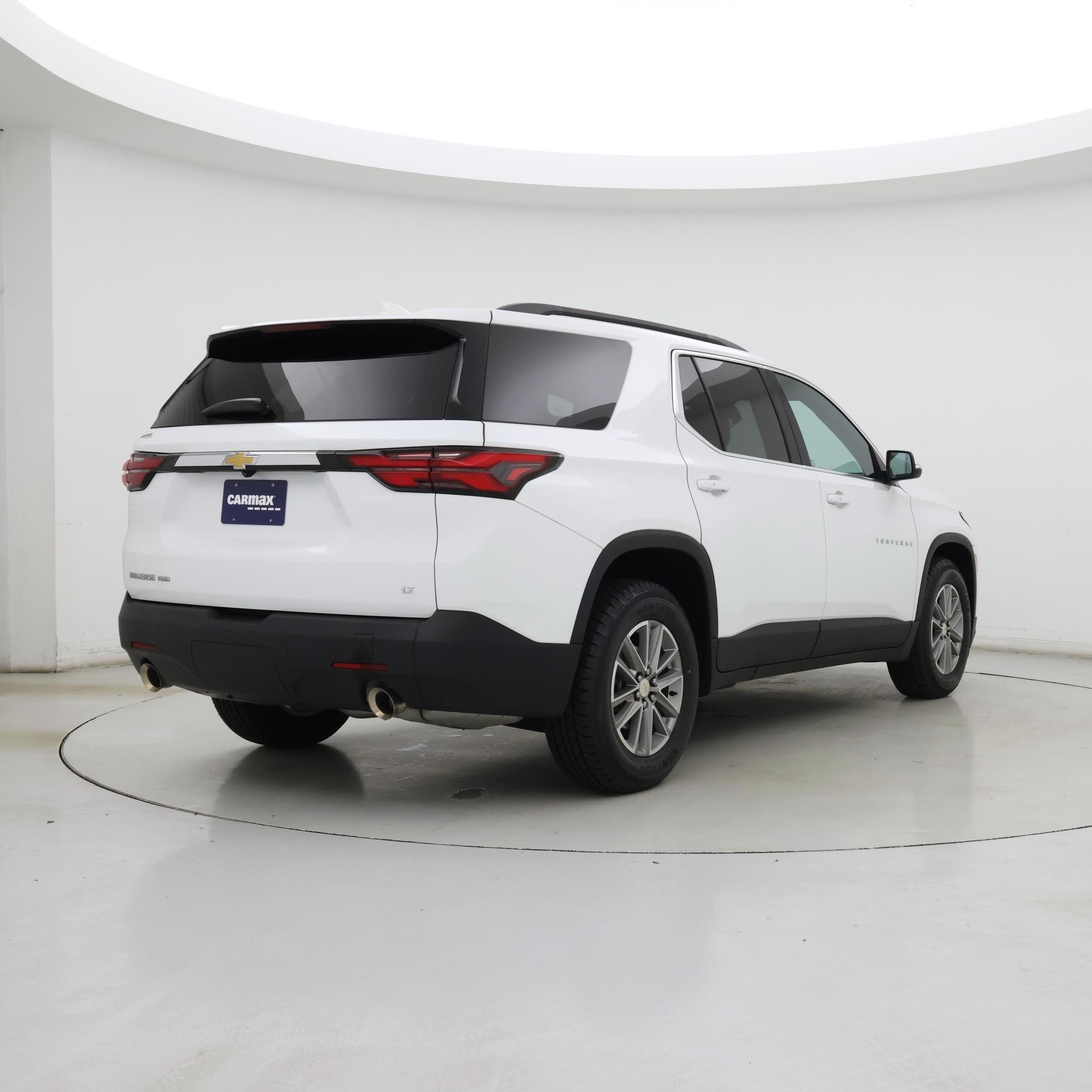 Thumbnail: 2023 Chevrolet Traverse - 8
