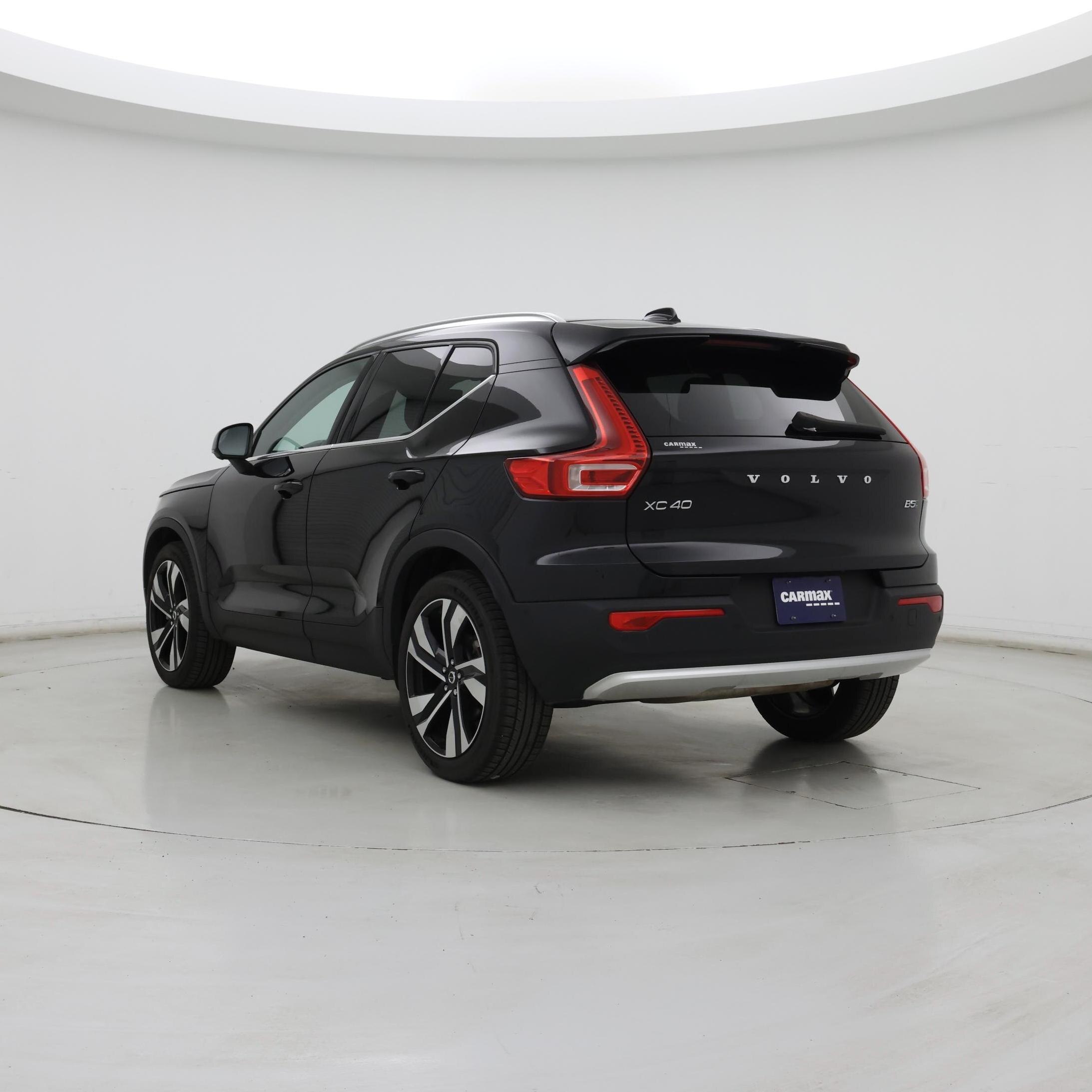 Thumbnail: 2024 Volvo XC40 - 2
