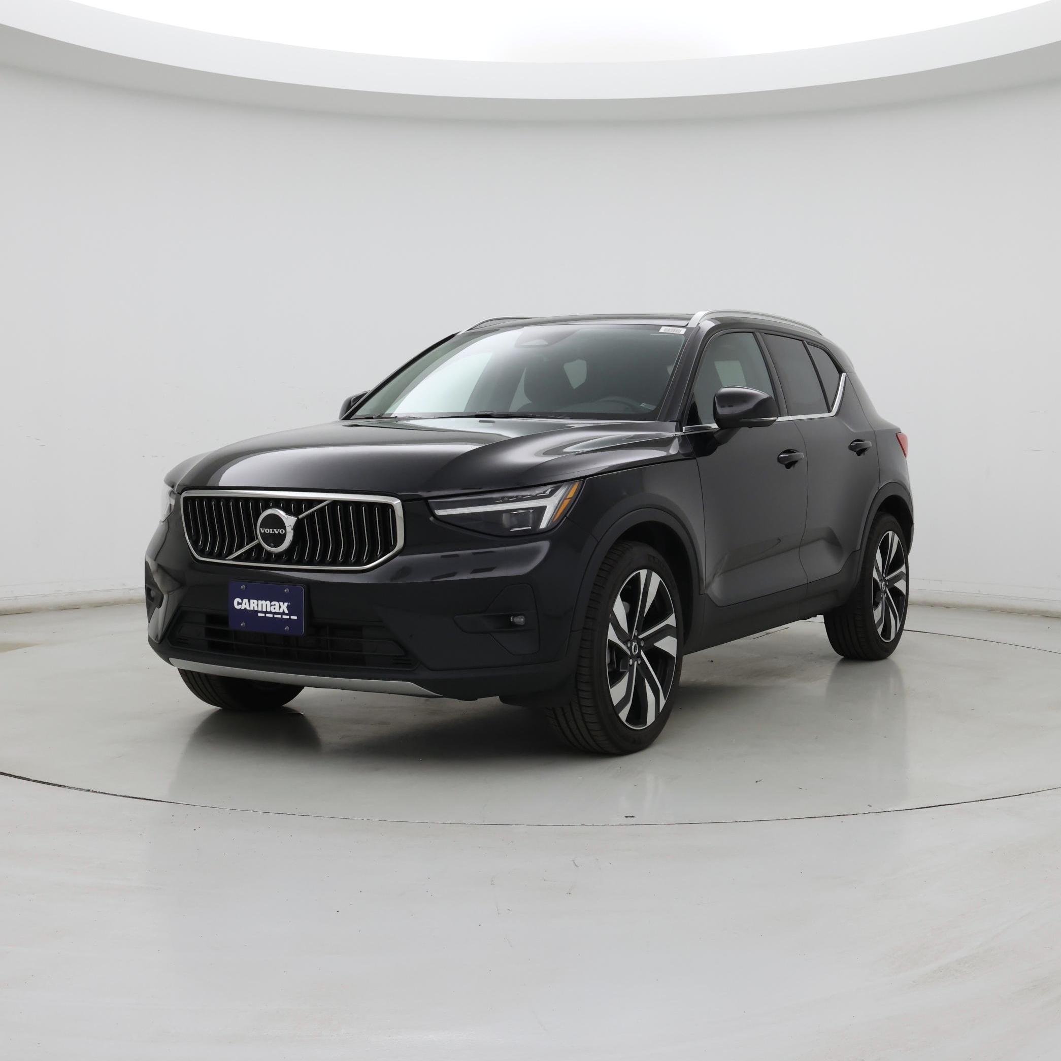 Thumbnail: 2024 Volvo XC40 - 4