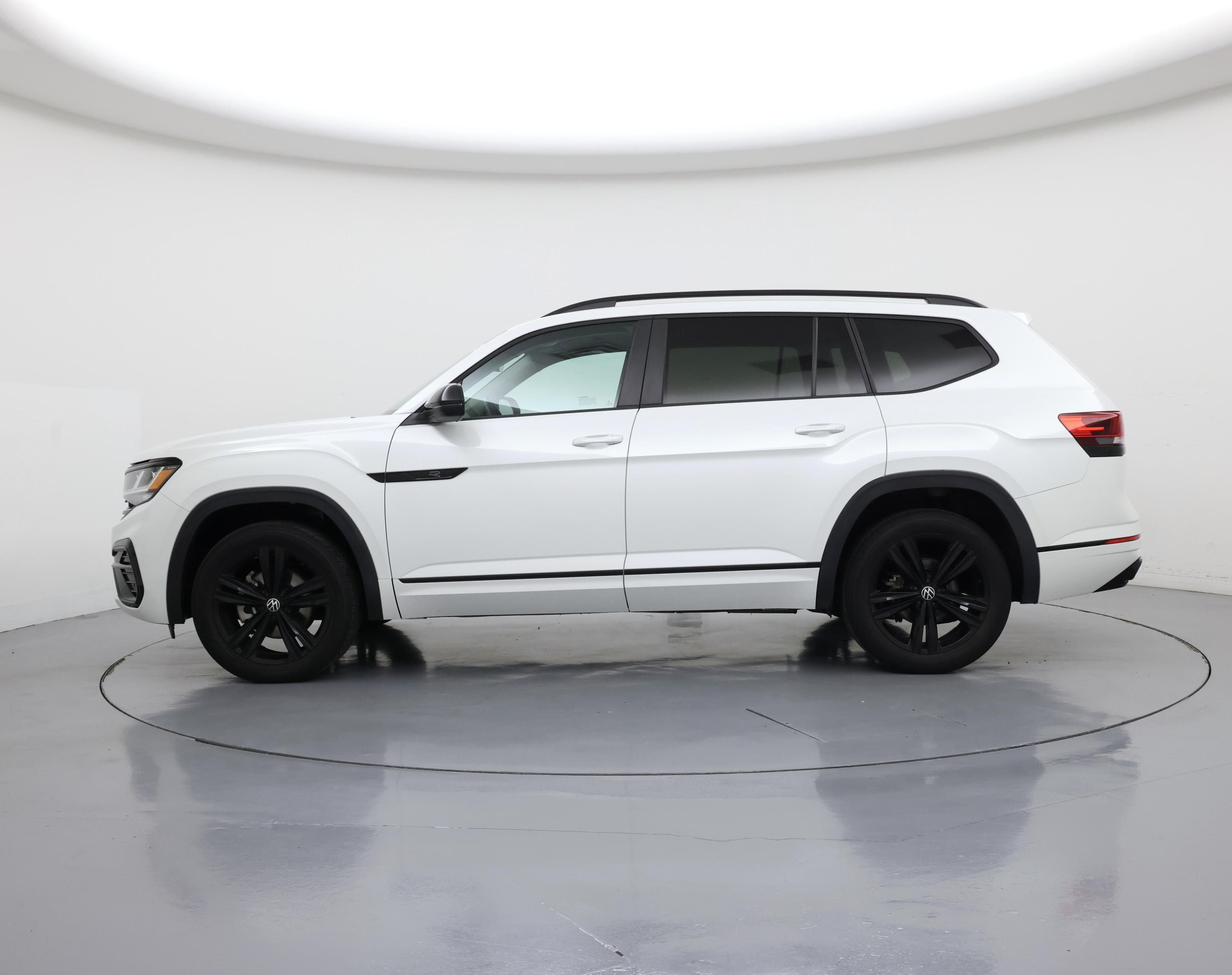 Thumbnail: 2022 Volkswagen Atlas - 3