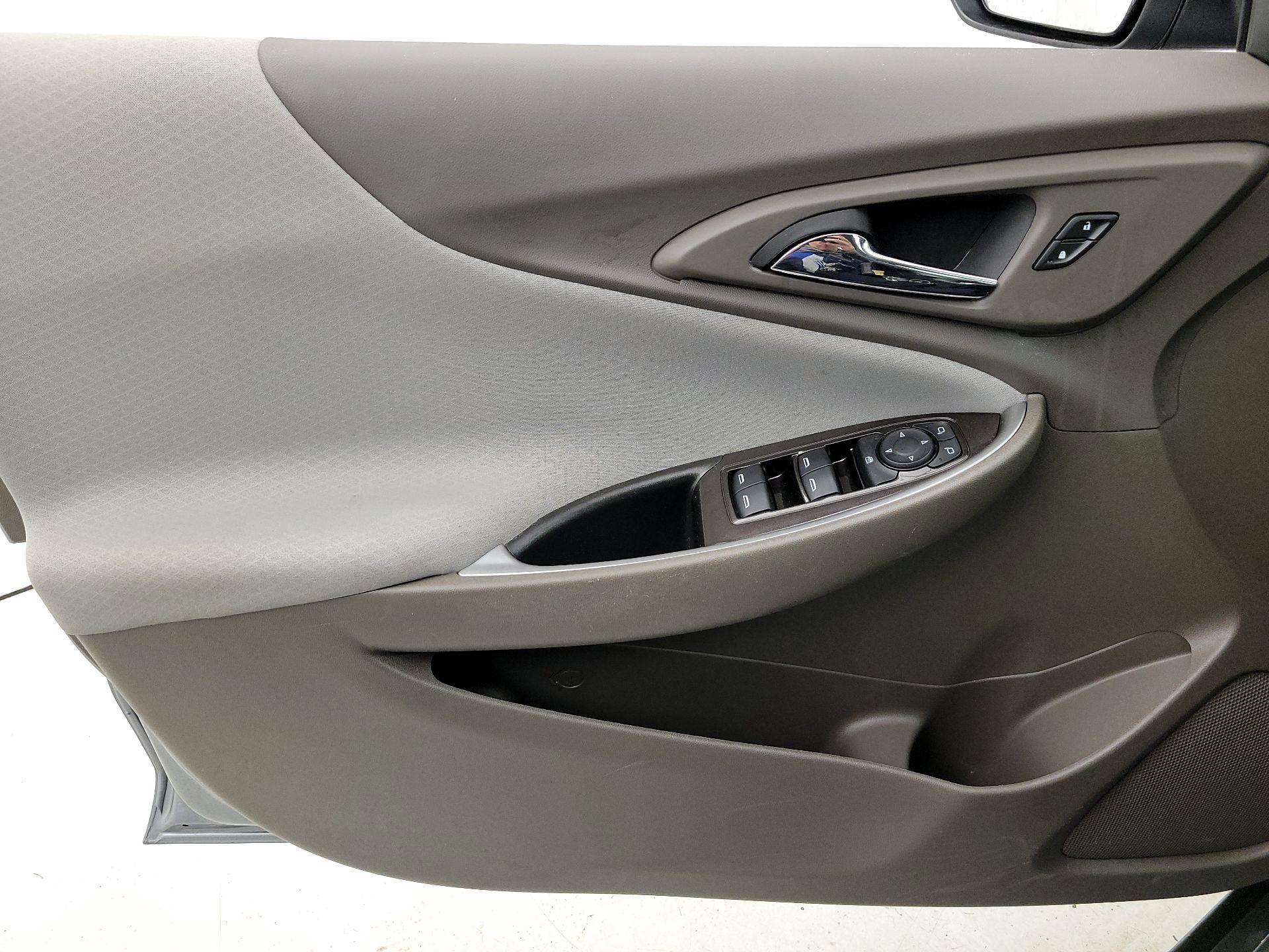 Thumbnail: 2023 Chevrolet Malibu - 12
