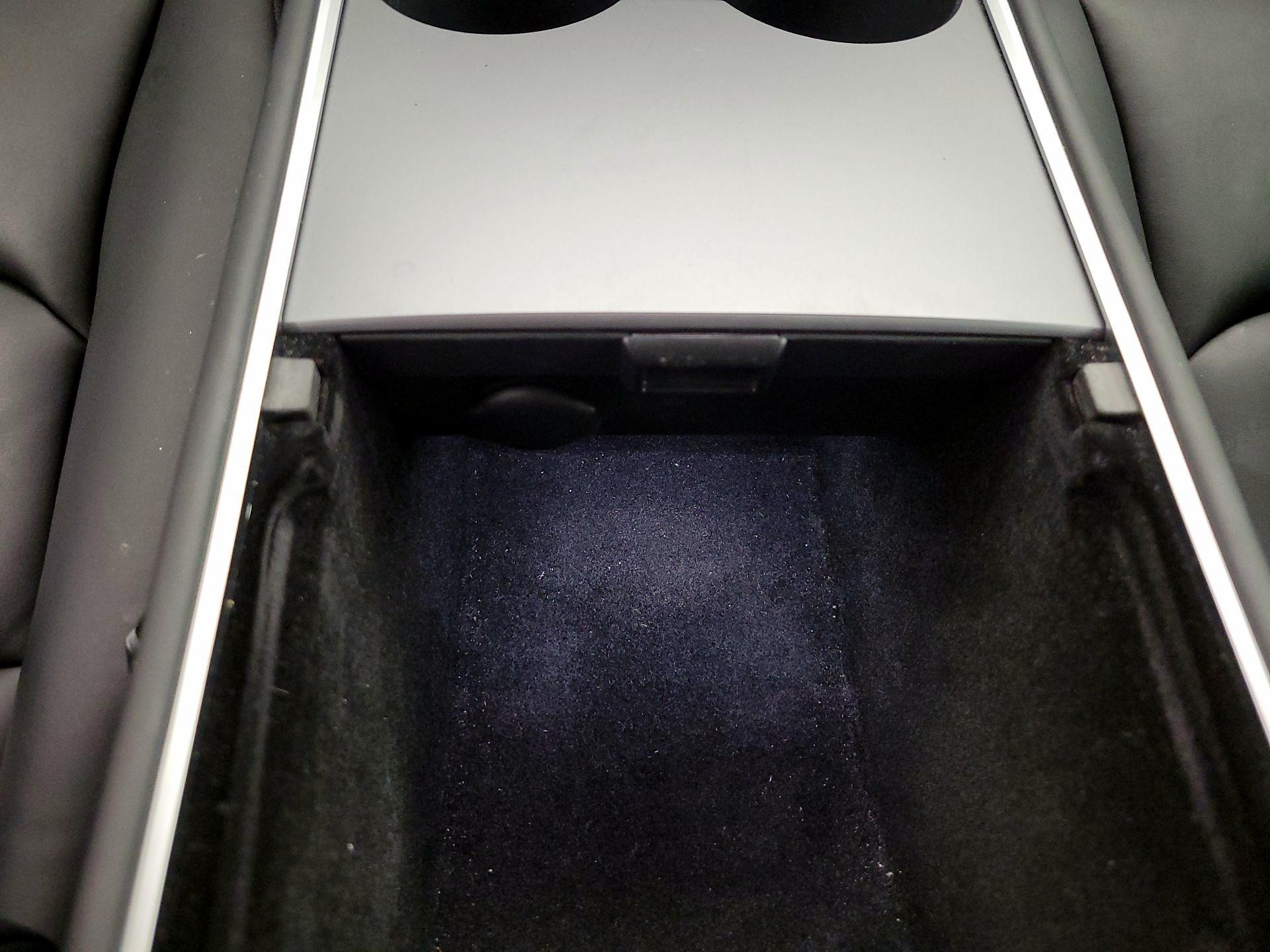 Thumbnail: 2023 Tesla Model 3 - 18