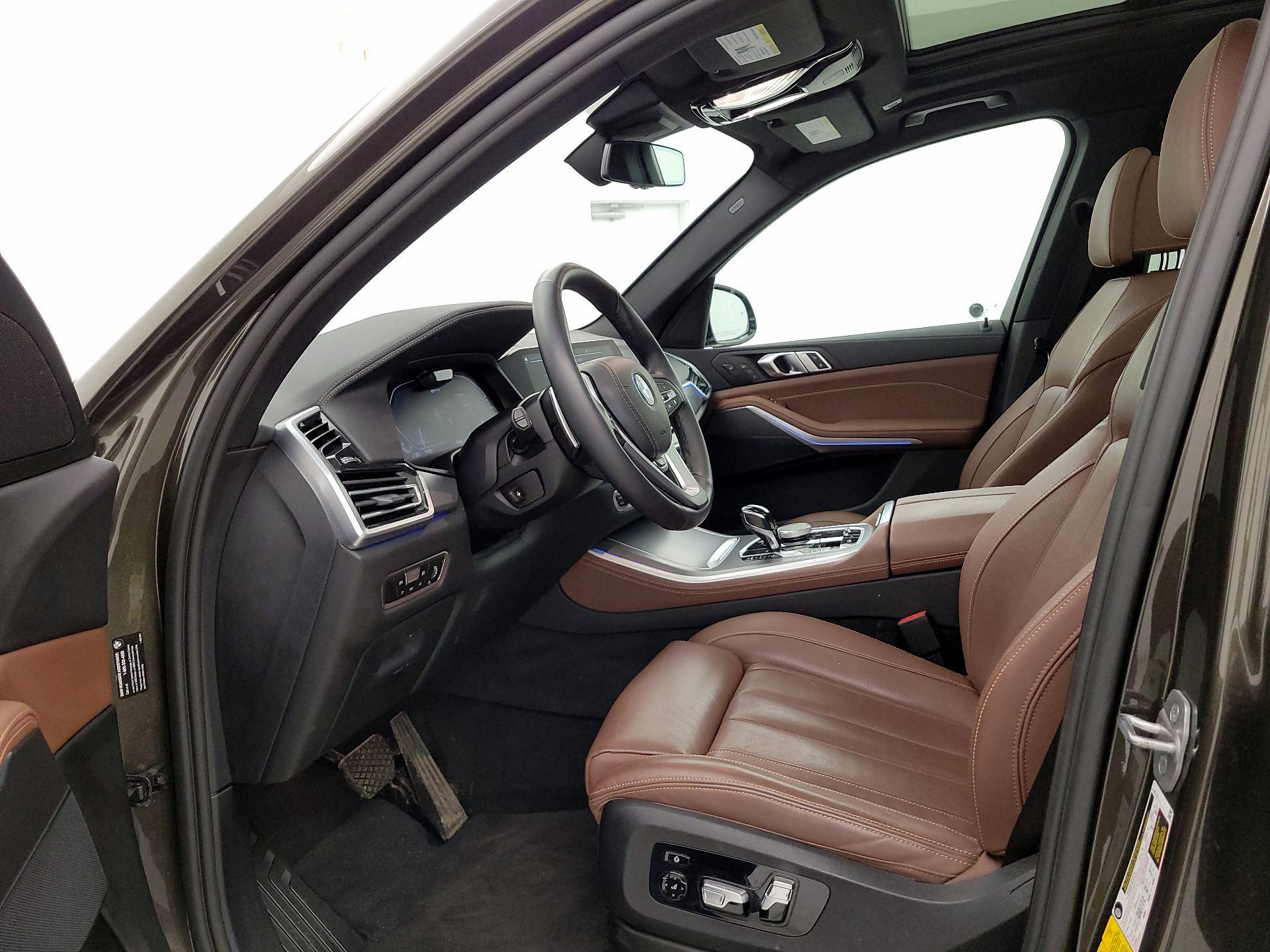 Thumbnail: 2022 BMW X5 - 11