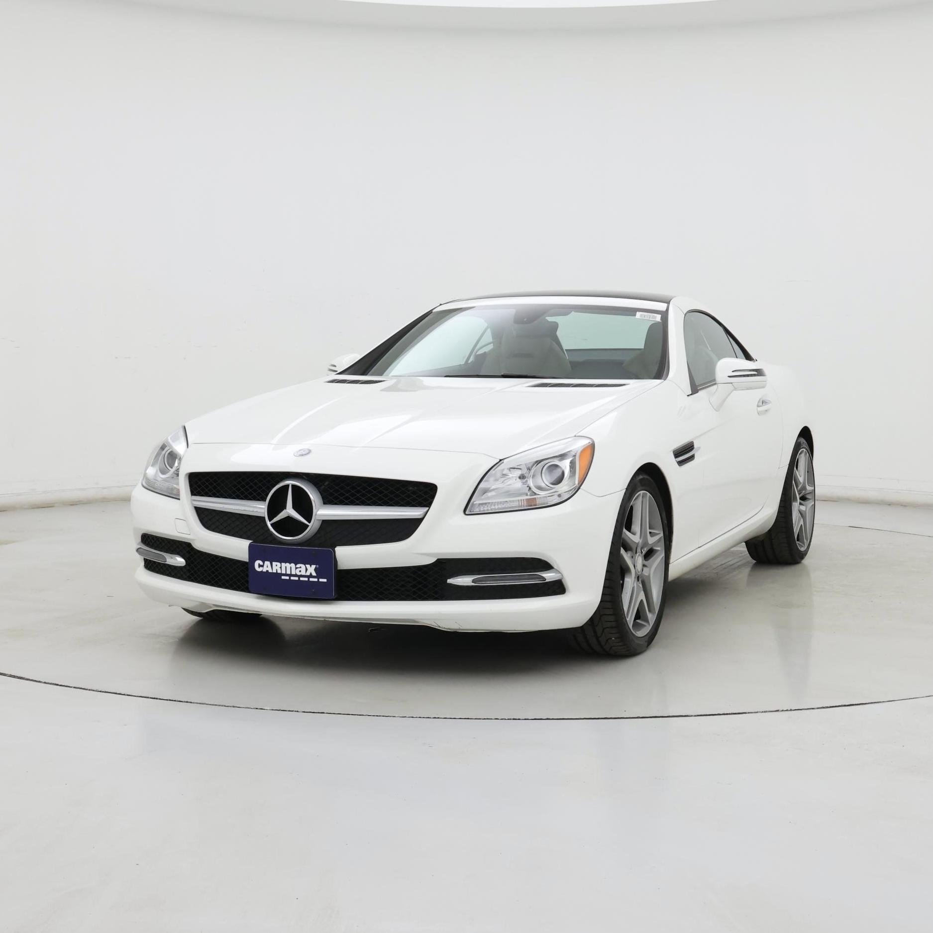 Thumbnail: 2015 Mercedes-Benz SLK - 4