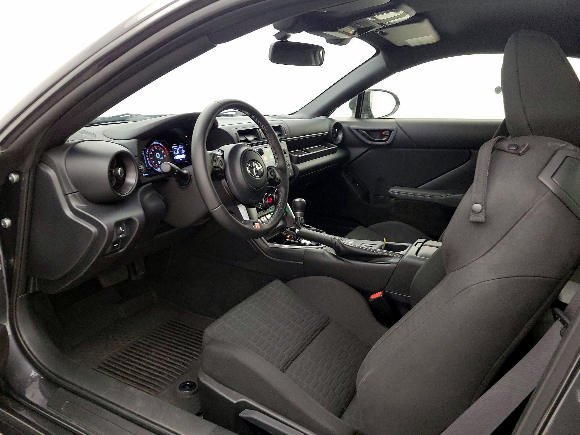 Thumbnail: 2023 Toyota GR86 - 11