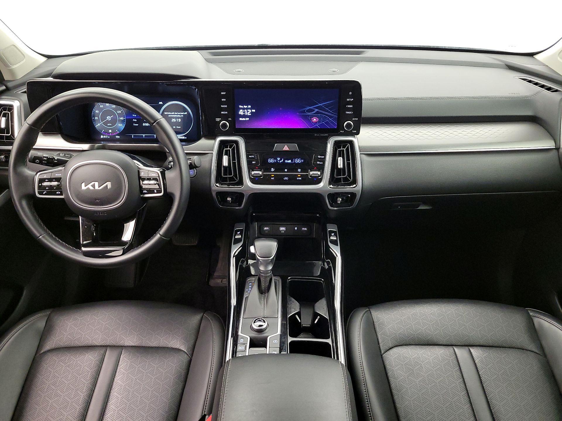 Thumbnail: 2023 Kia Sorento - 9