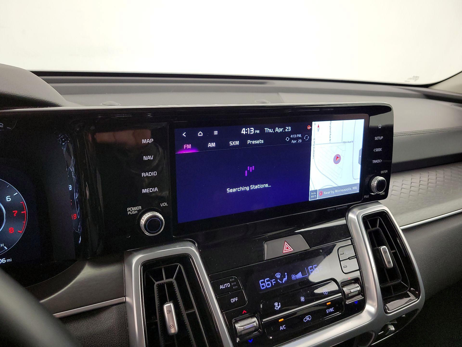 Thumbnail: 2023 Kia Sorento - 16