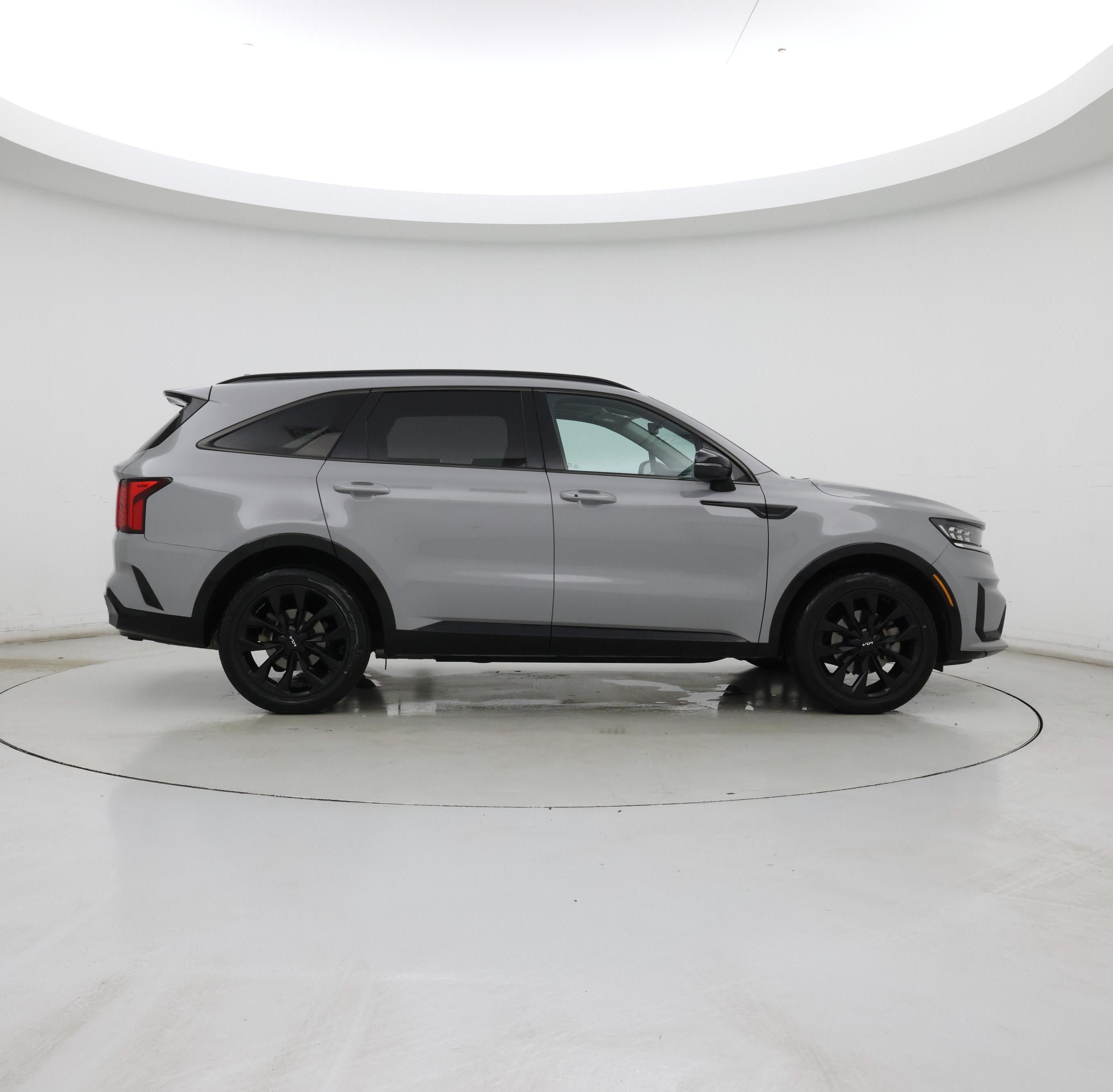 Thumbnail: 2023 Kia Sorento - 7