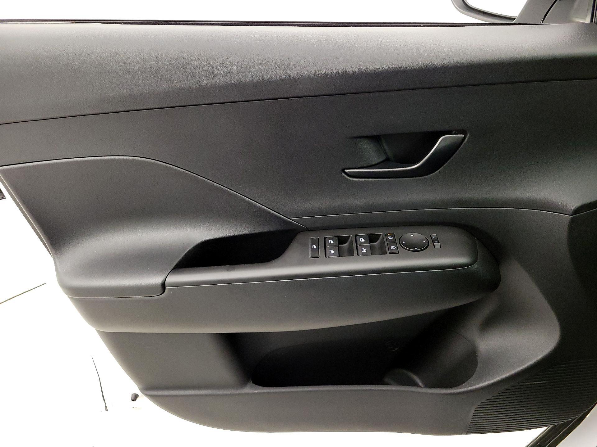 Thumbnail: 2025 Hyundai Kona - 12