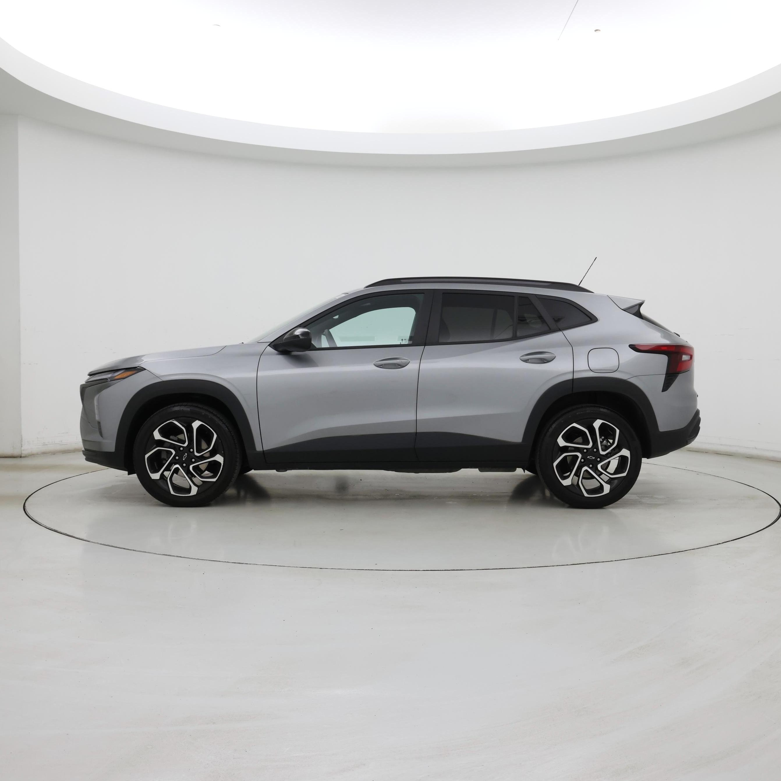 Thumbnail: 2025 Chevrolet Trax - 3