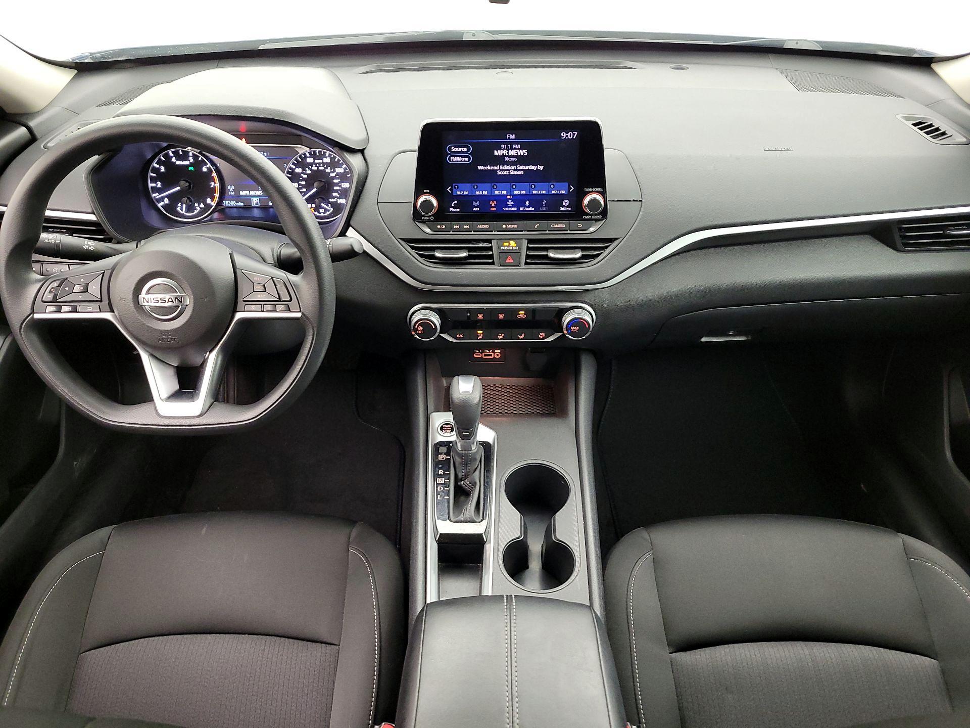 Thumbnail: 2019 Nissan Altima - 9
