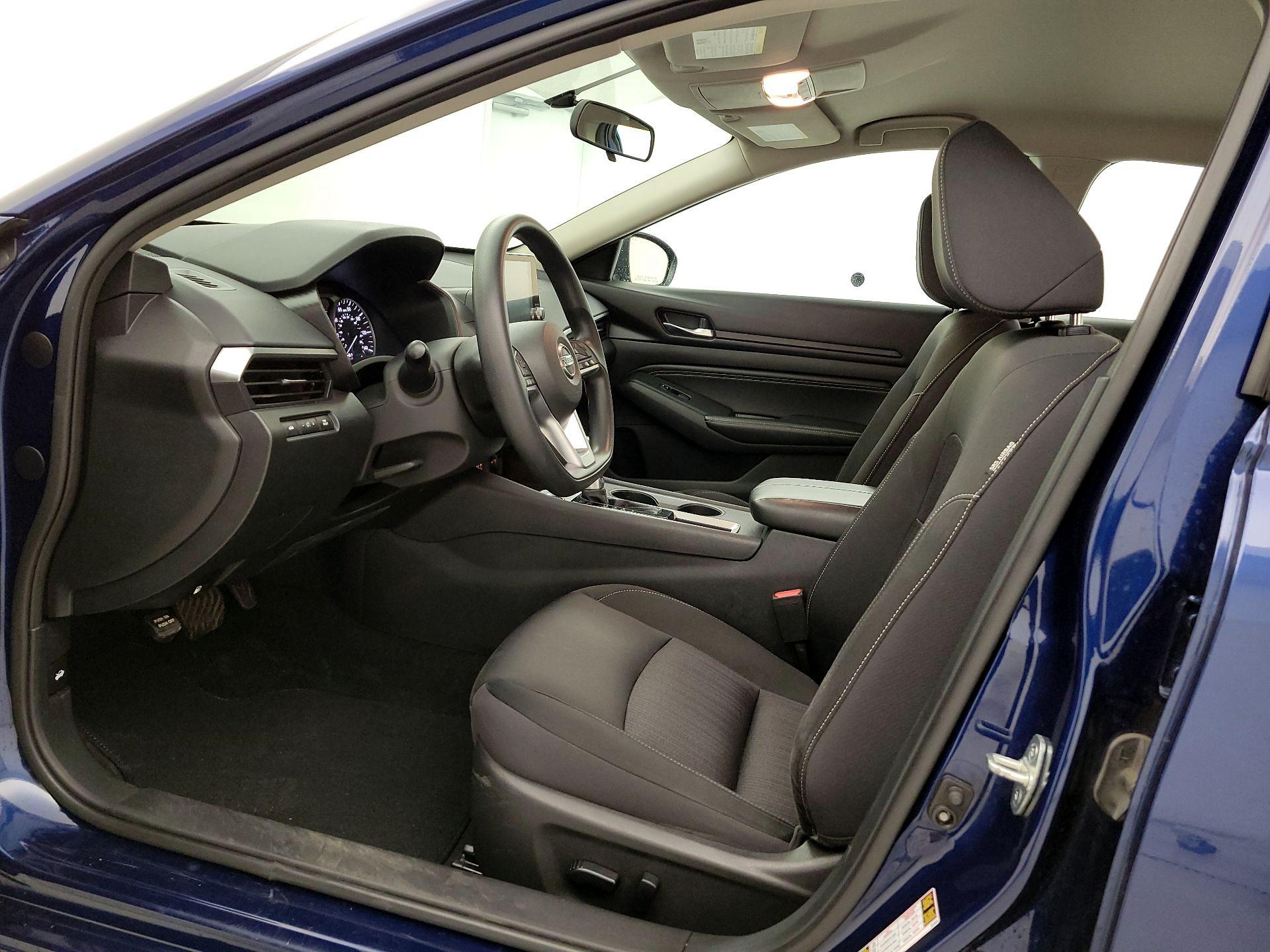 Thumbnail: 2019 Nissan Altima - 11