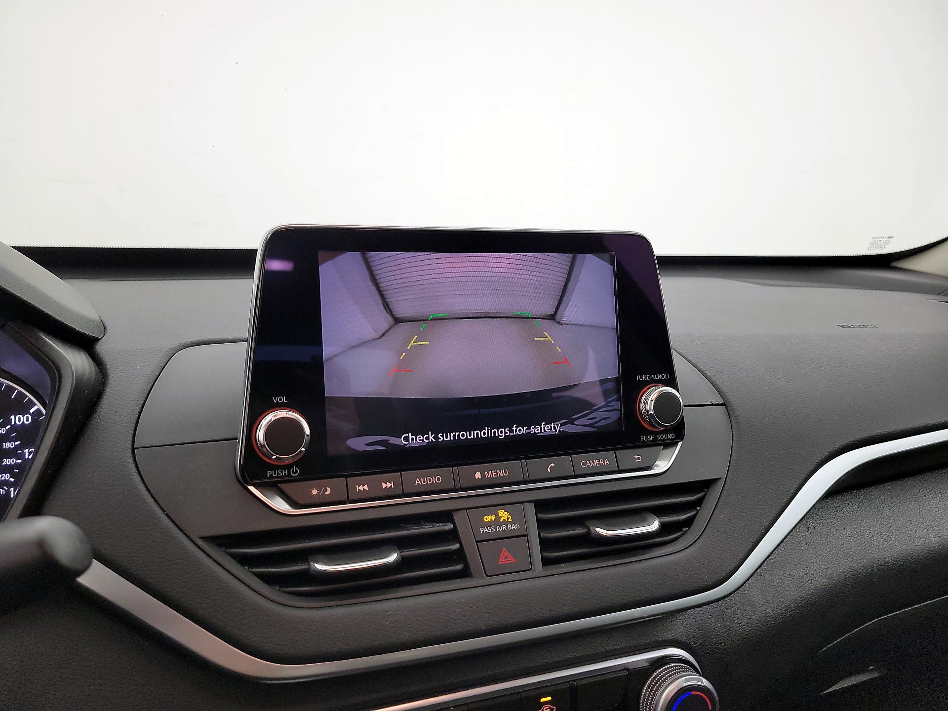 Thumbnail: 2019 Nissan Altima - 14