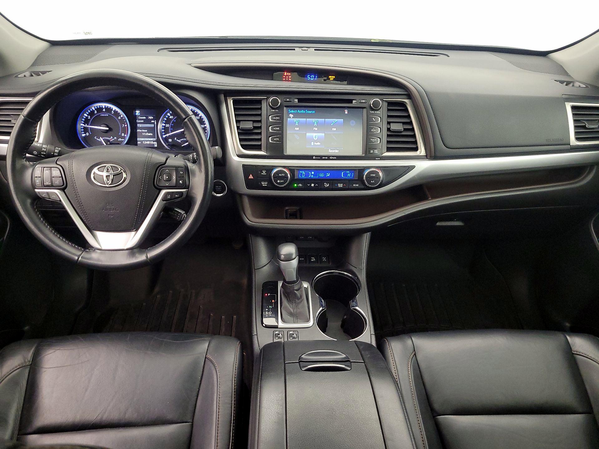 Thumbnail: 2017 Toyota Highlander - 9