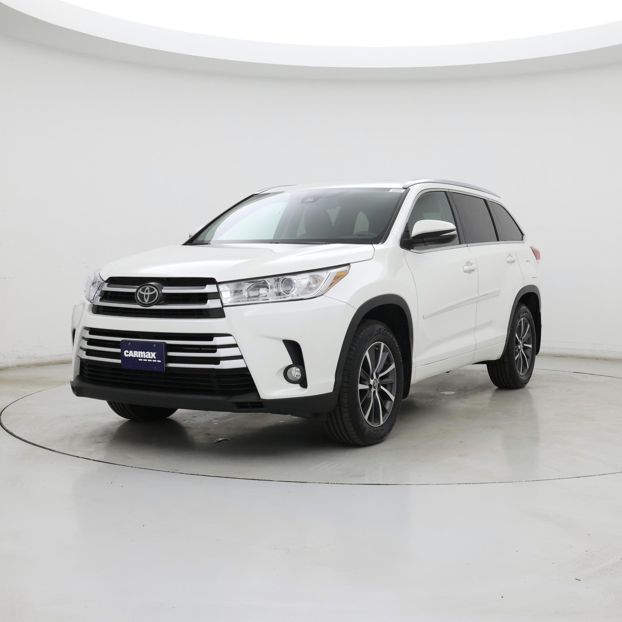 Thumbnail: 2017 Toyota Highlander - 4