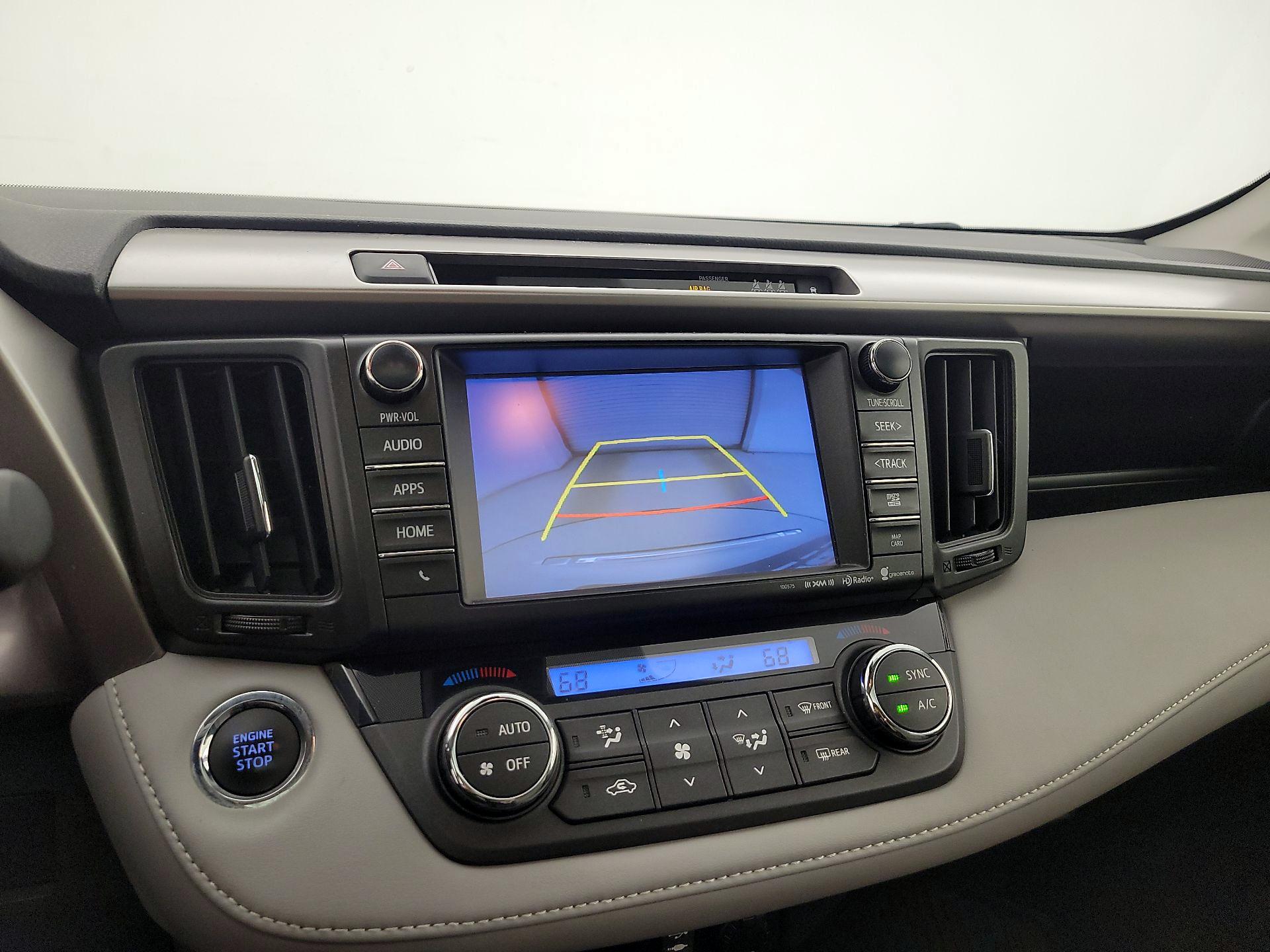 Thumbnail: 2018 Toyota RAV4 - 15