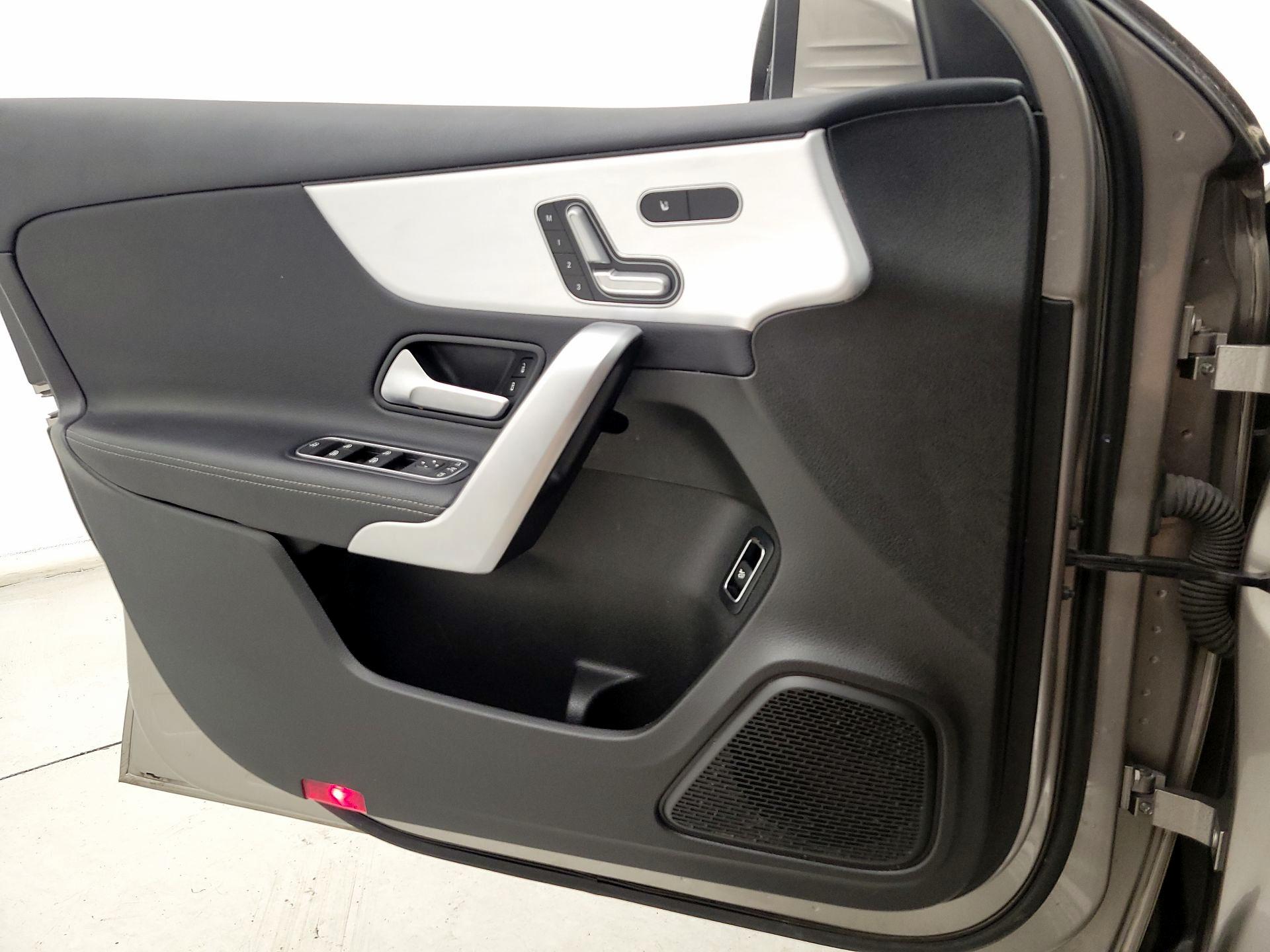 Thumbnail: 2019 Mercedes-Benz A-Class - 12