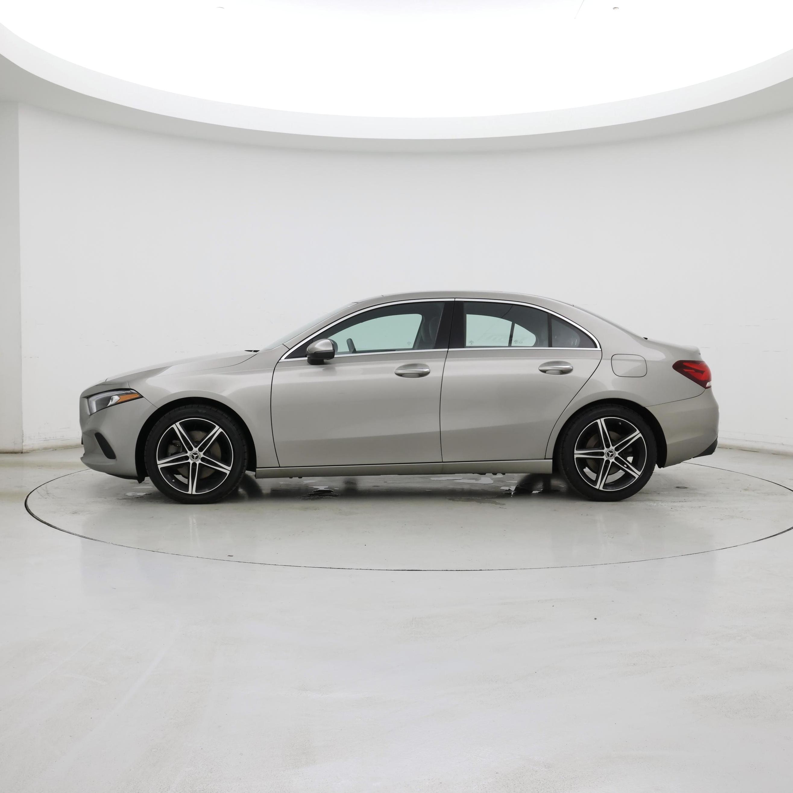 Thumbnail: 2019 Mercedes-Benz A-Class - 3