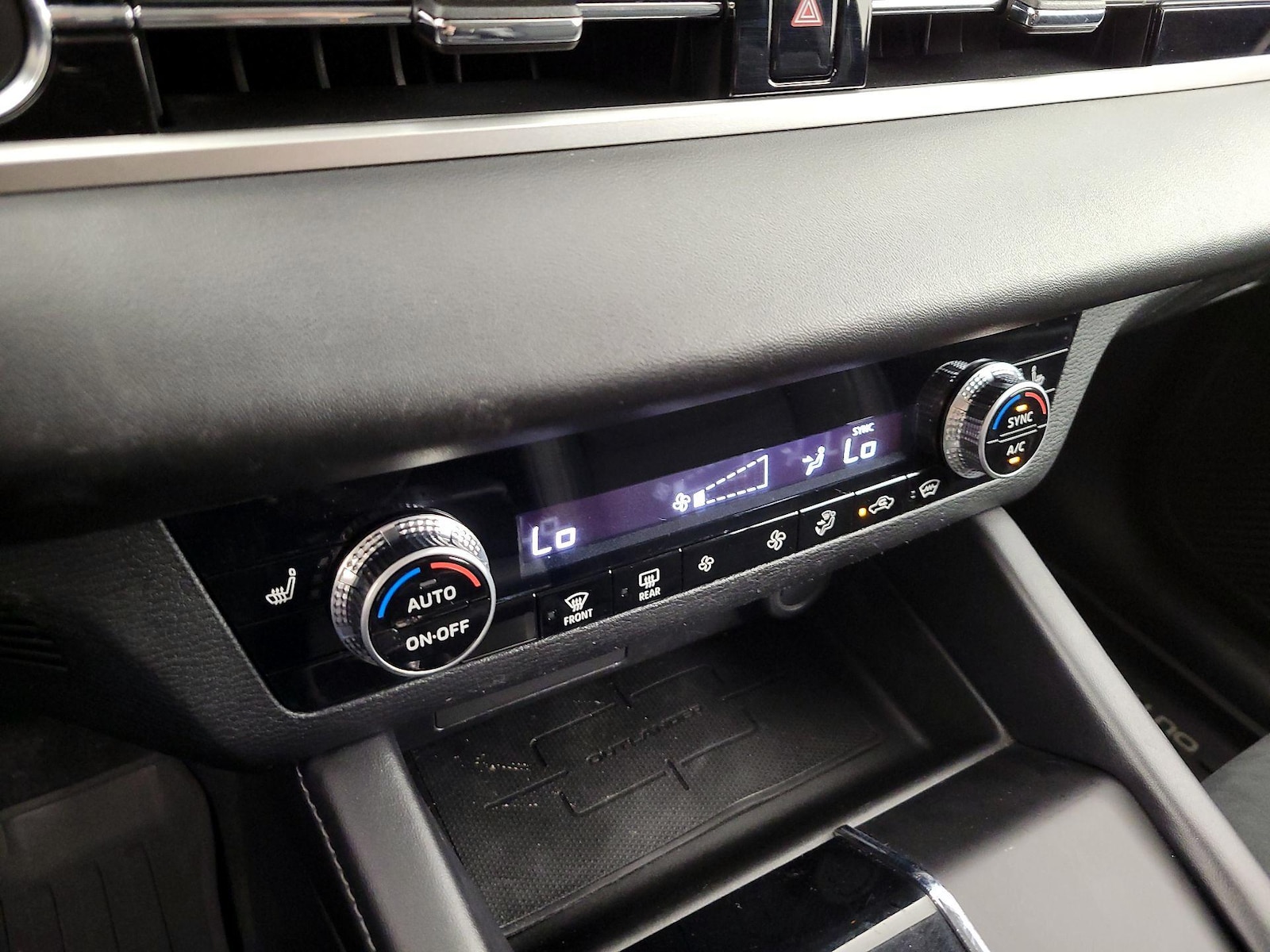 2022 Mitsubishi Outlander SE - Photo 18