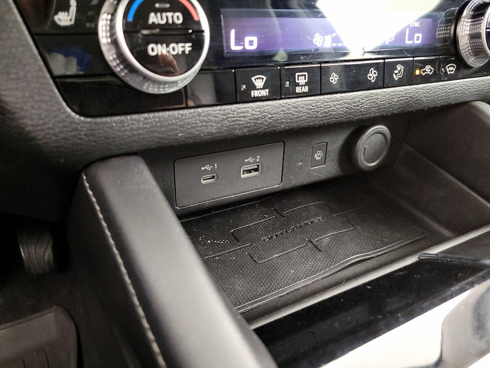2022 Mitsubishi Outlander SE - Photo 20