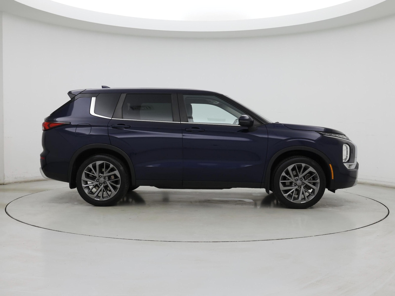 2022 Mitsubishi Outlander SE - Photo 8