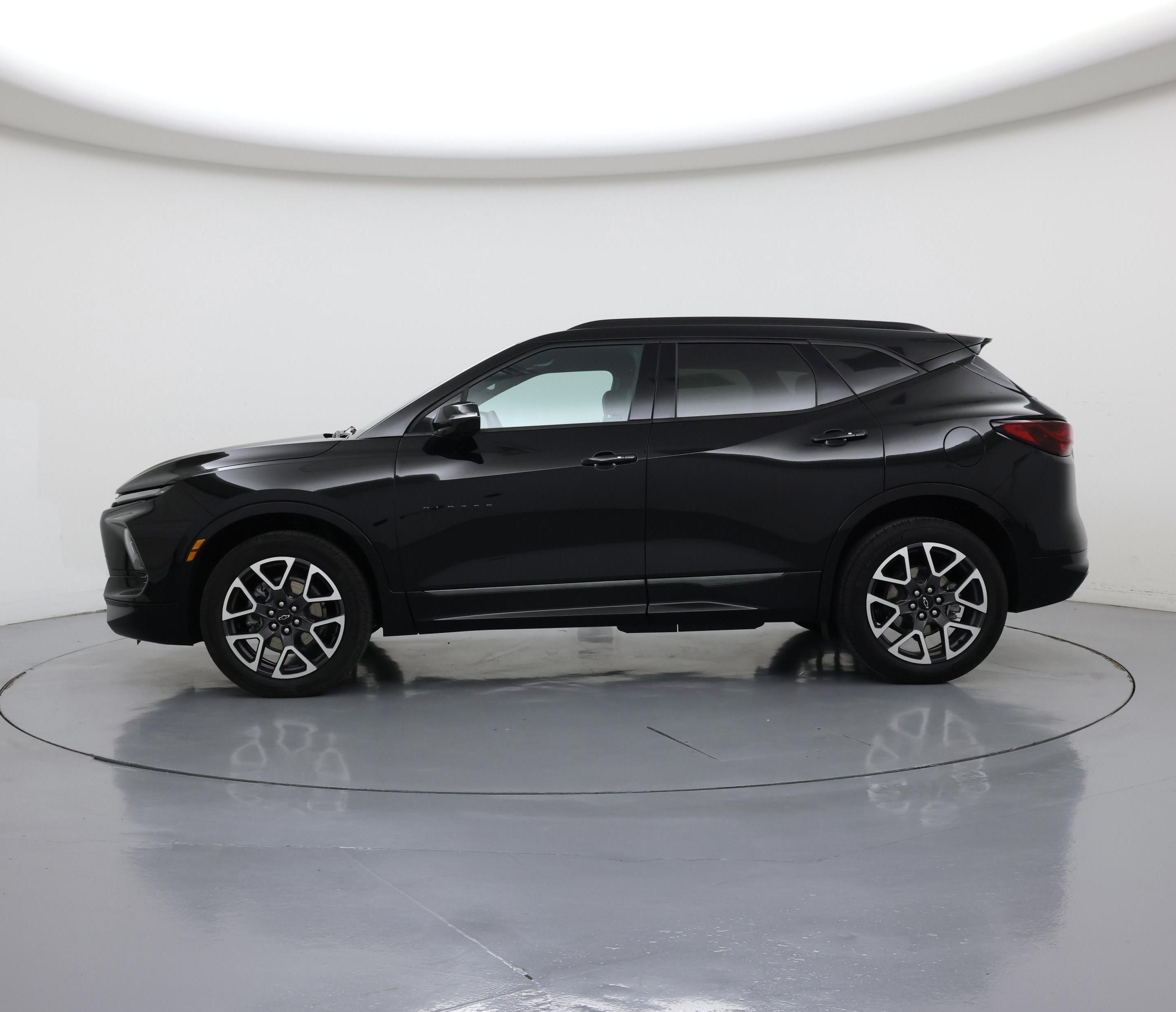 Thumbnail: 2023 Chevrolet Blazer - 3