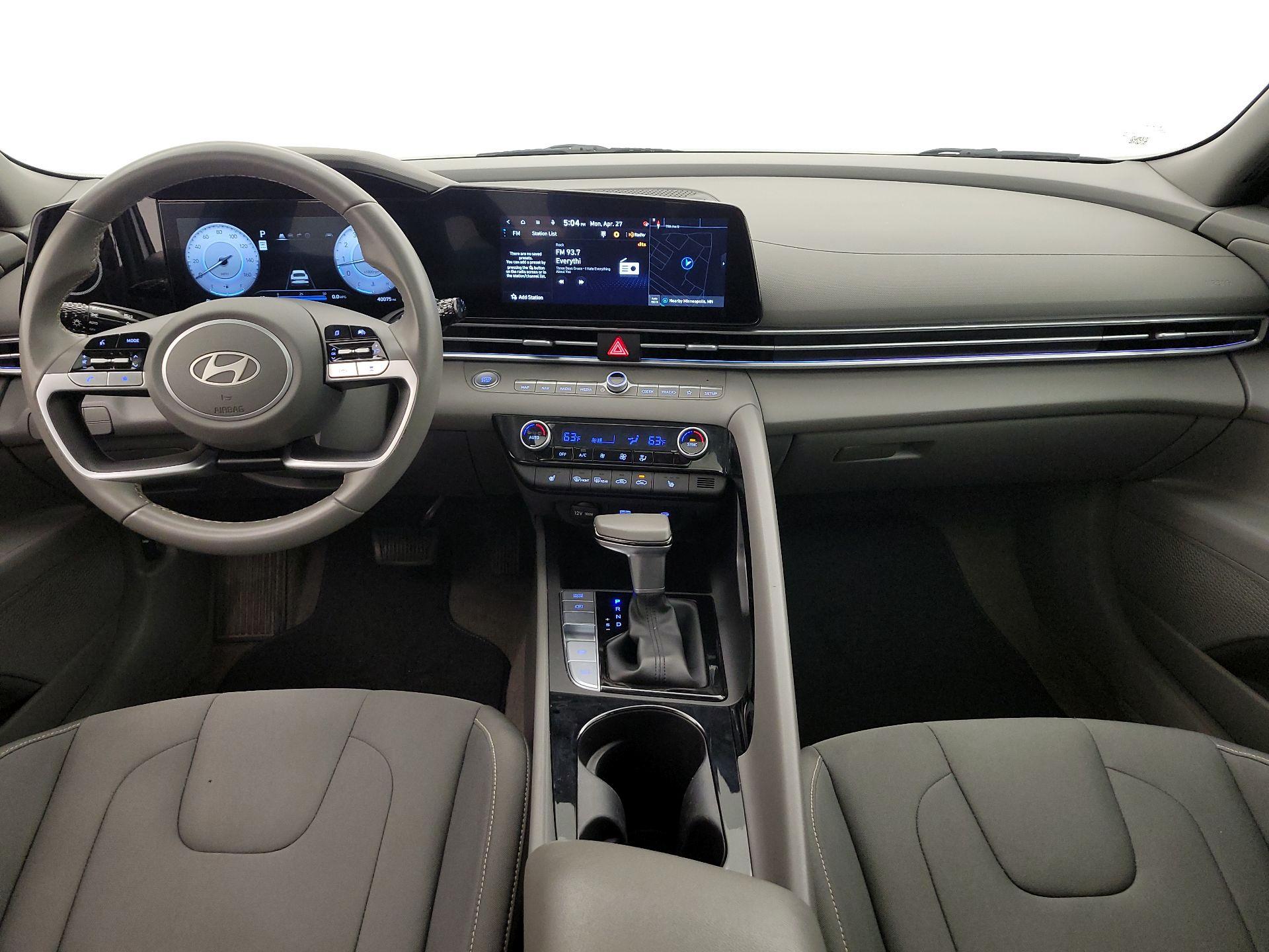 Thumbnail: 2025 Hyundai Elantra - 9