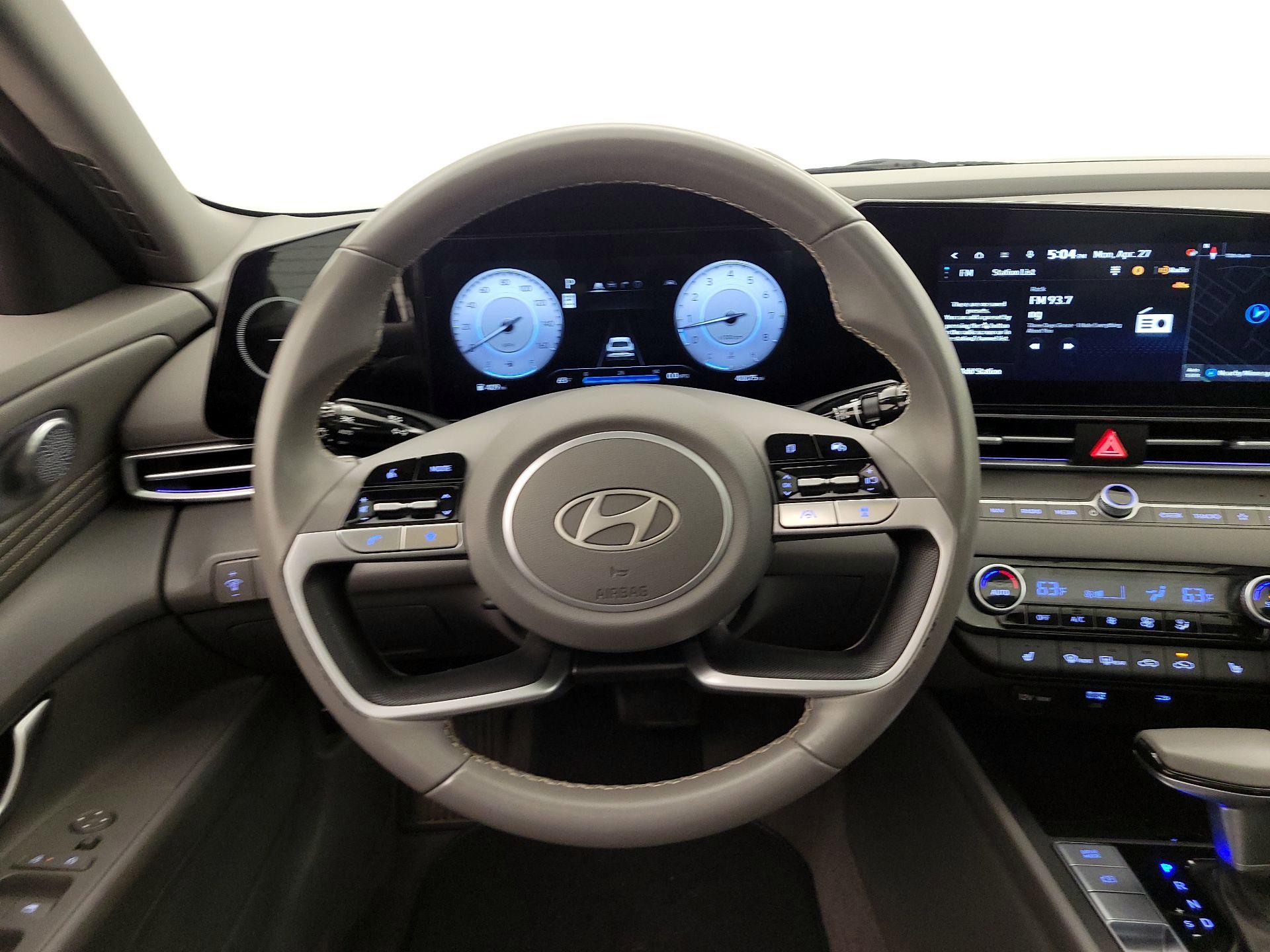 Thumbnail: 2025 Hyundai Elantra - 10
