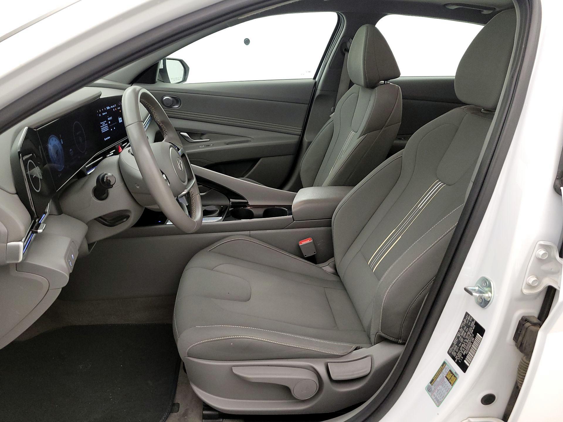 Thumbnail: 2025 Hyundai Elantra - 11