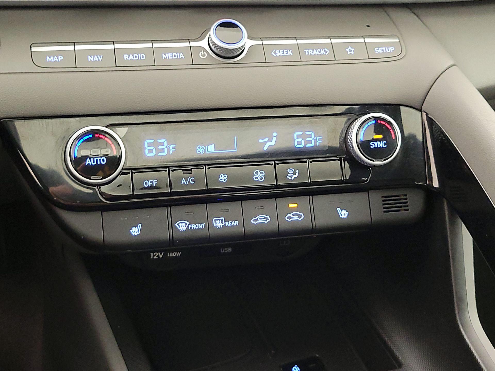 Thumbnail: 2025 Hyundai Elantra - 17