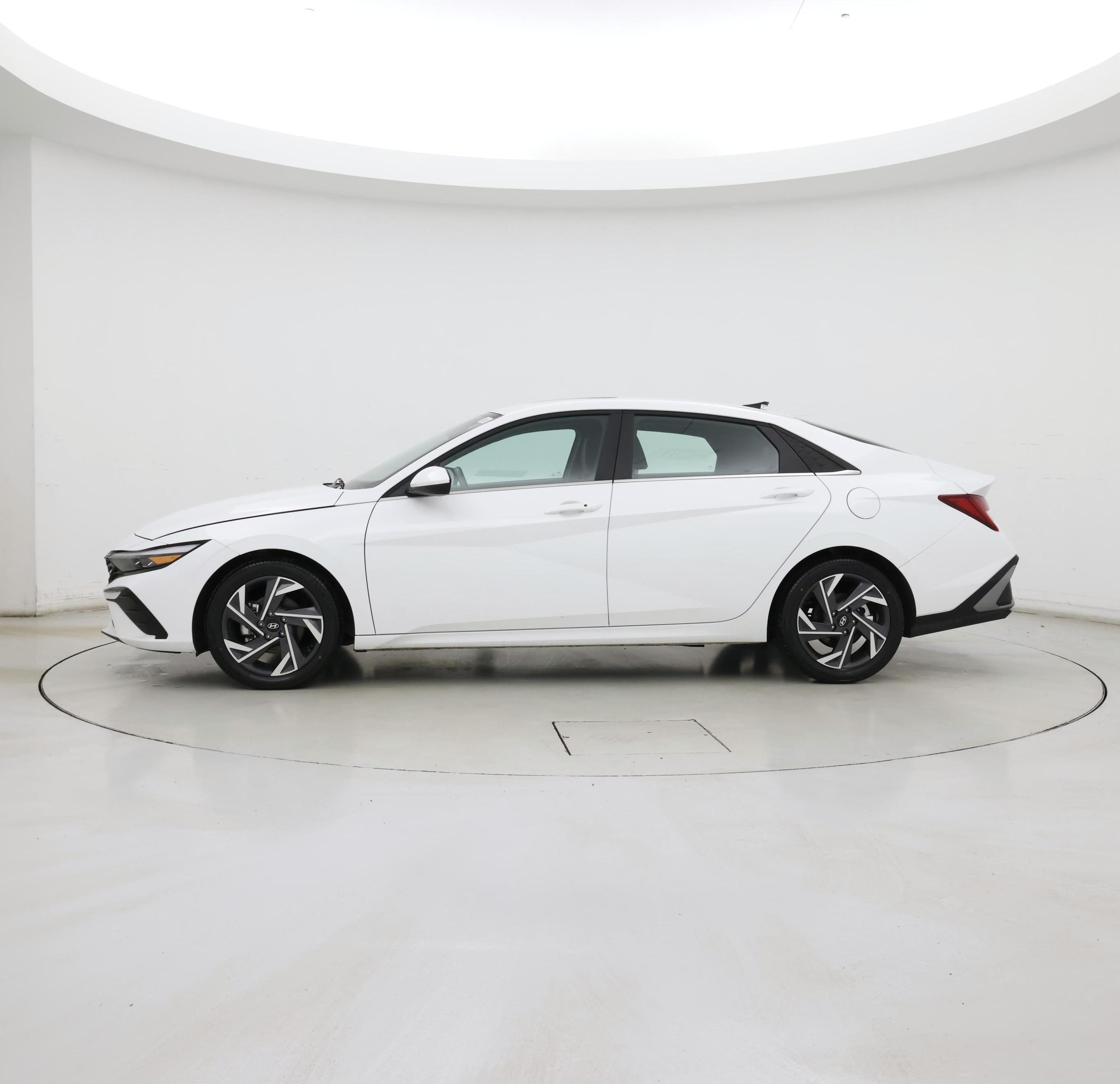 Thumbnail: 2025 Hyundai Elantra - 3